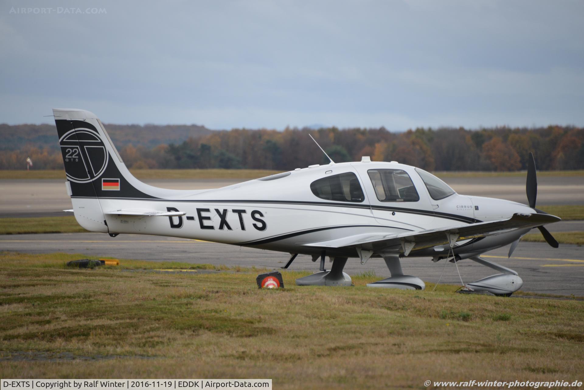 D-EXTS, Cirrus SR-22T GTS C/N 0305, Cirrus Design SR-22T - Private - 0305 - D-EXTS - 19.11.2016 - CGN