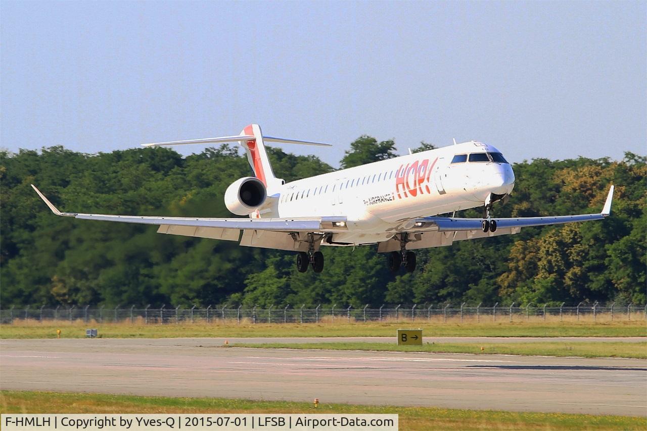 F-HMLH, 2011 Bombardier CRJ-1000EL NG (CL-600-2E25) C/N 19013, Bombardier CRJ-1000EL NG, Landing rwy 15, Bâle-Mulhouse-Fribourg airport (LFSB-BSL)