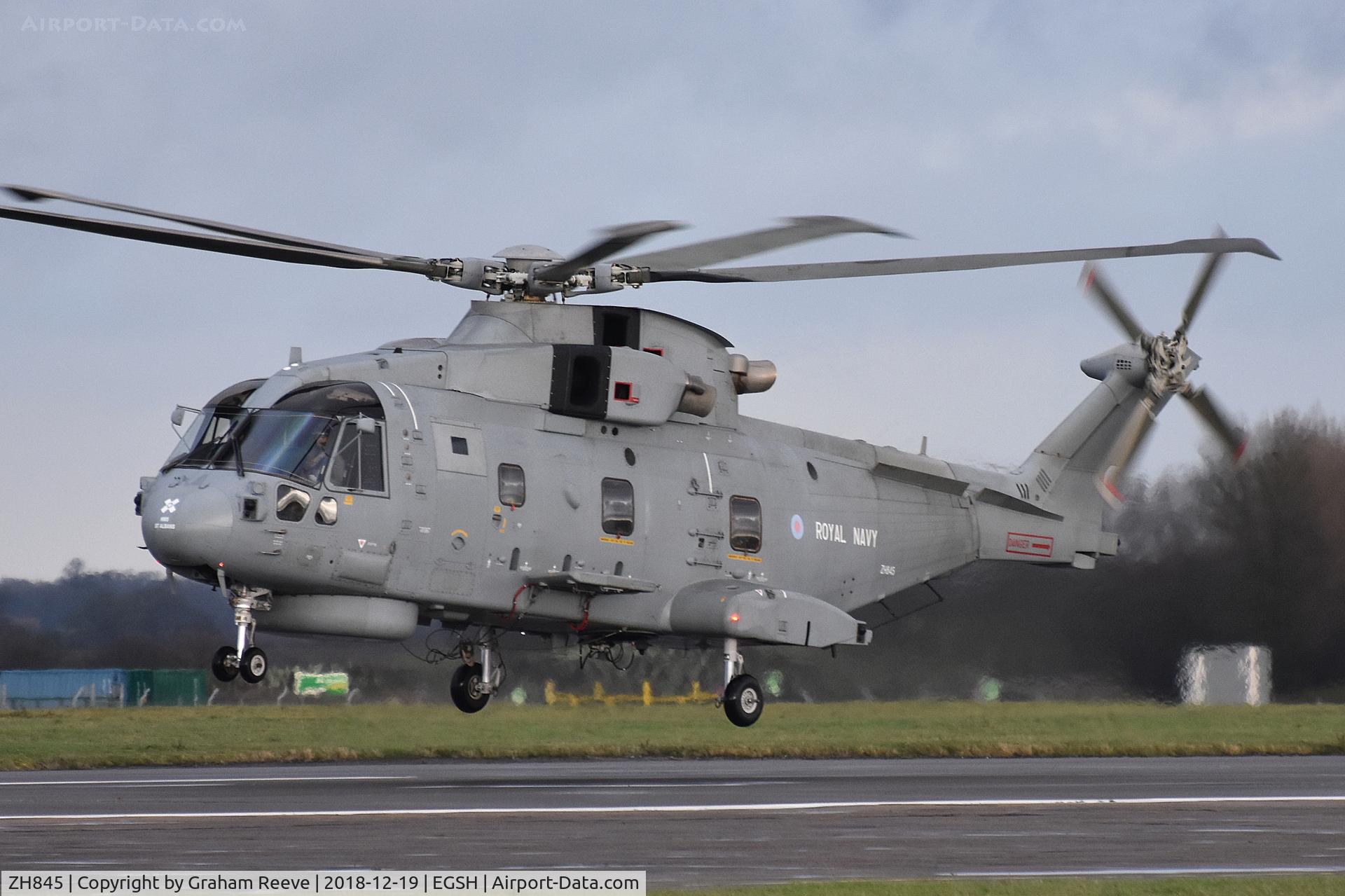 ZH845, 2000 AgustaWestland EH-101 Merlin HM.2 C/N 50105/RN25, Departing from Norwich.