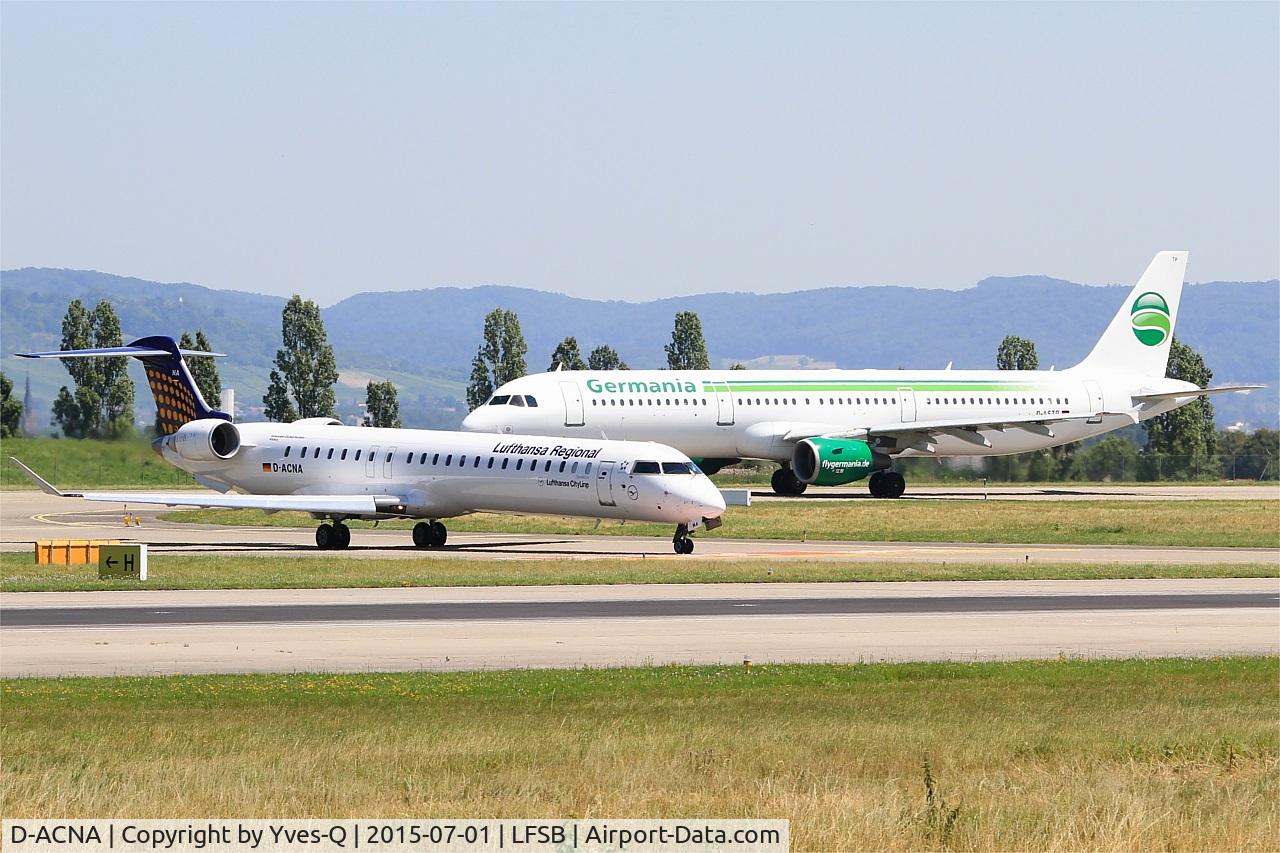 D-ACNA, 2009 Bombardier CRJ-900 NG (CL-600-2D24) C/N 15229, Bombardier CRJ-900ER, Holding point Hotel rwy 15, Bâle-Mulhouse-Fribourg airport (LFSB-BSL)