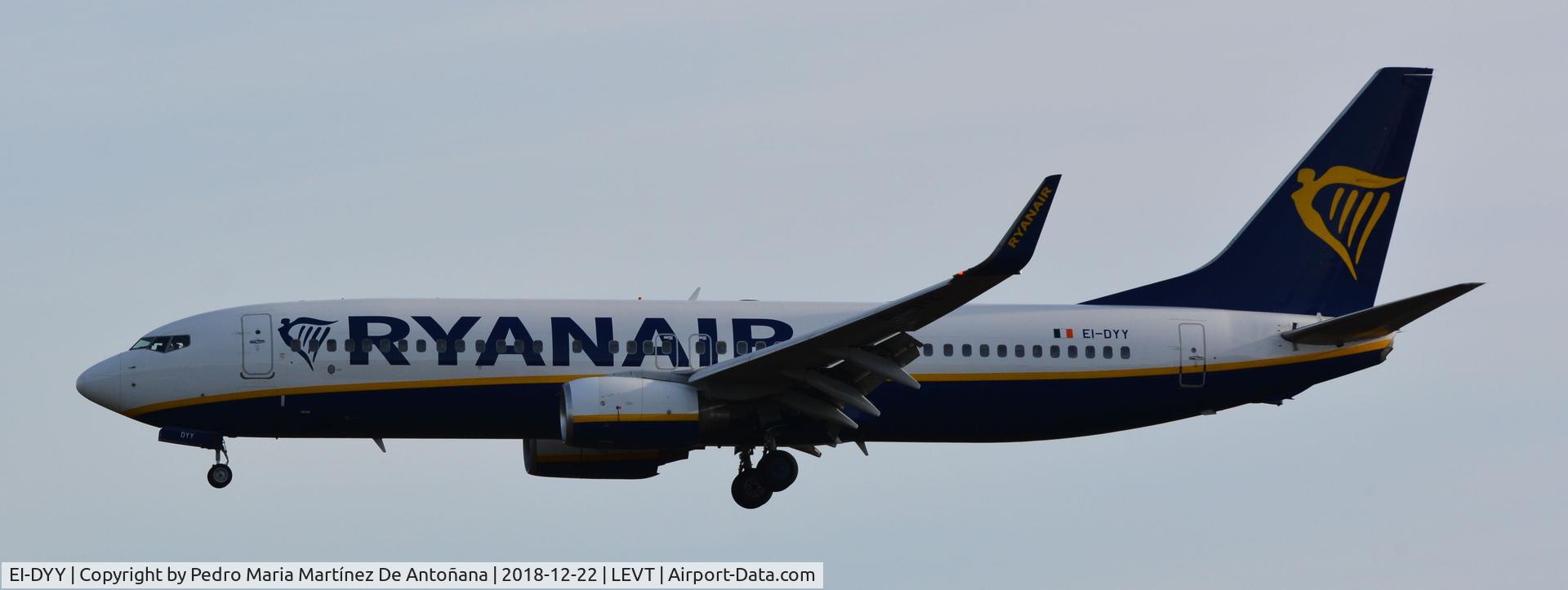 EI-DYY, 2008 Boeing 737-8AS C/N 37521, Foronda - Vitoria-Gasteiz - Euskadi - España