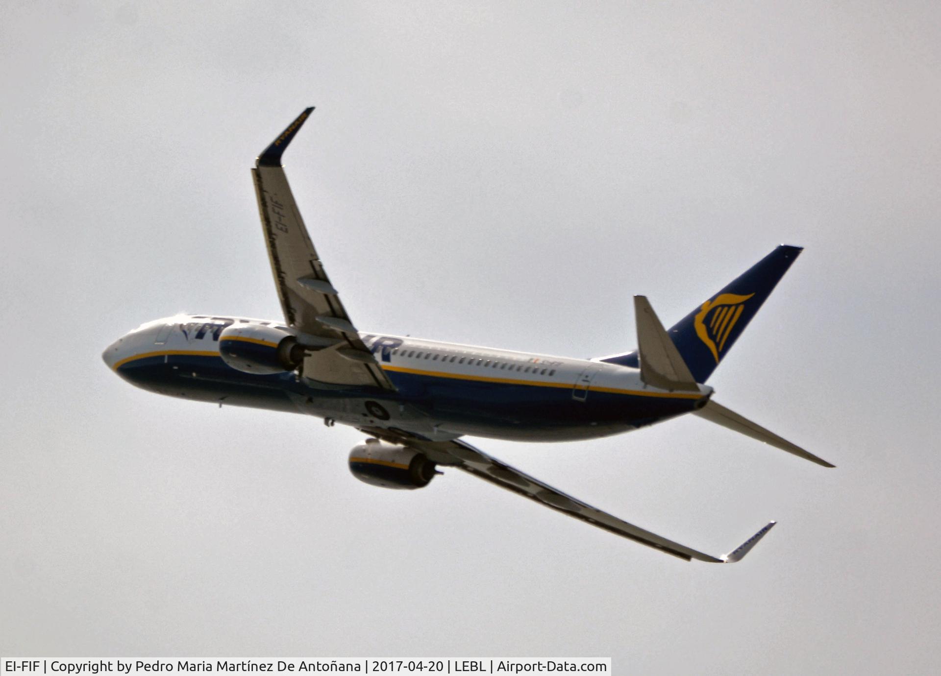 EI-FIF, 2015 Boeing 737-8AS C/N 44696, El Prat  -  Barcelona  -  España