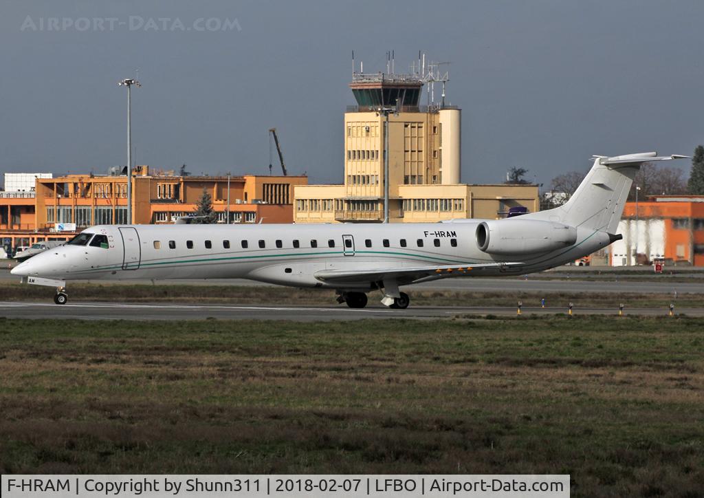 F-HRAM, 2000 Embraer EMB-145LU (ERJ-145LU) C/N 145258, Lining up rwy 32R for departure...