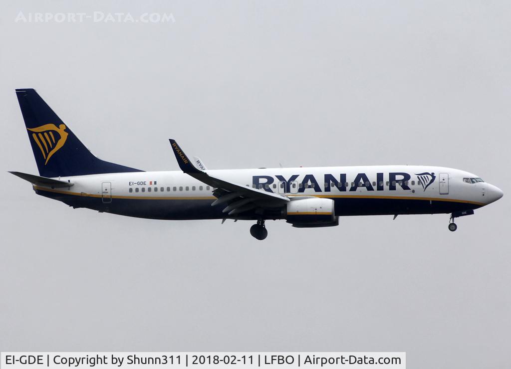 EI-GDE, 2017 Boeing 737-800 C/N 44803, Landing rwy 32L