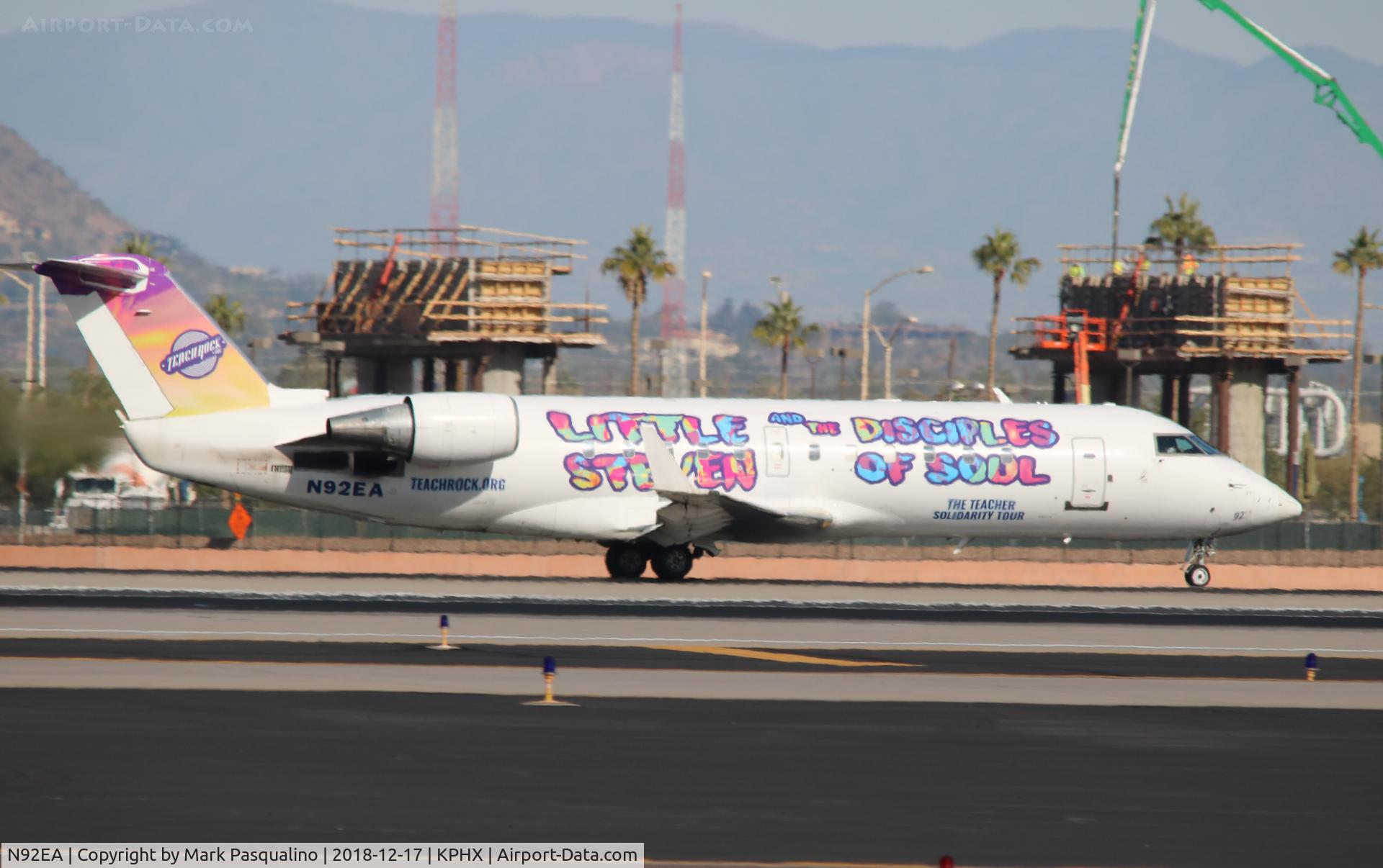 N92EA, 2002 Bombardier CRJ-200ER (CL-600-2B19) C/N 7732, CL-600-2B19