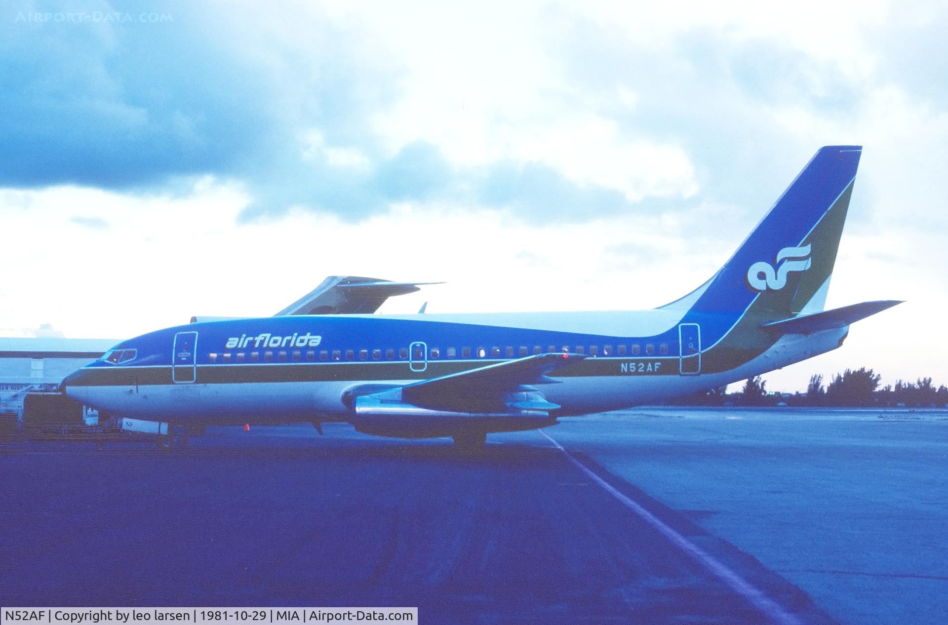 N52AF, 1980 Boeing 737-2T4 C/N 22368, Miami 29.10.1981