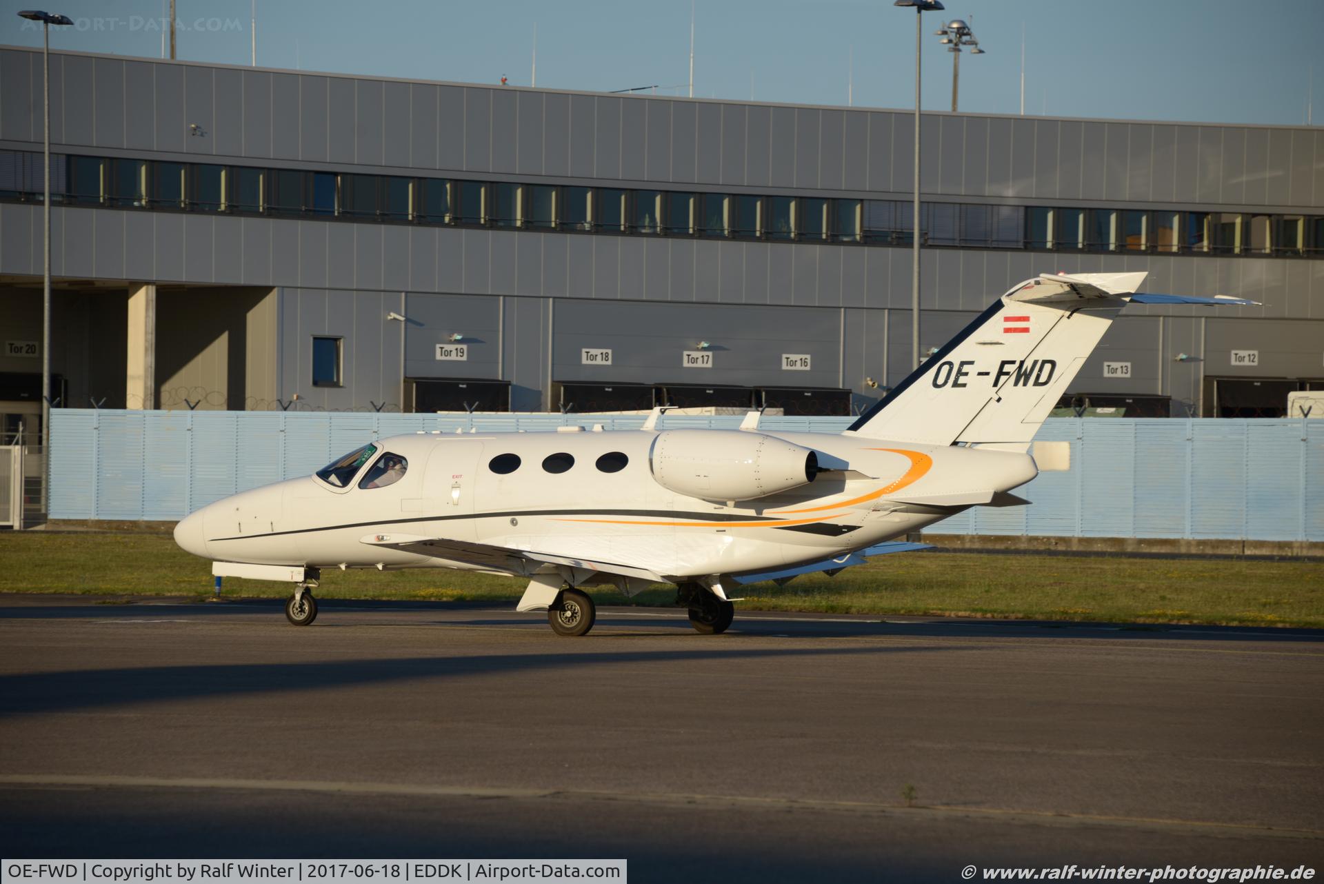 OE-FWD, 2007 Cessna 510 Citation Mustang Citation Mustang C/N 510-0049, Cessna 510 Citation Mustang - STC Sky Taxi Luffahrt GmbH - 510-0049 - OE-FWD - 18.06.2017 - CGN