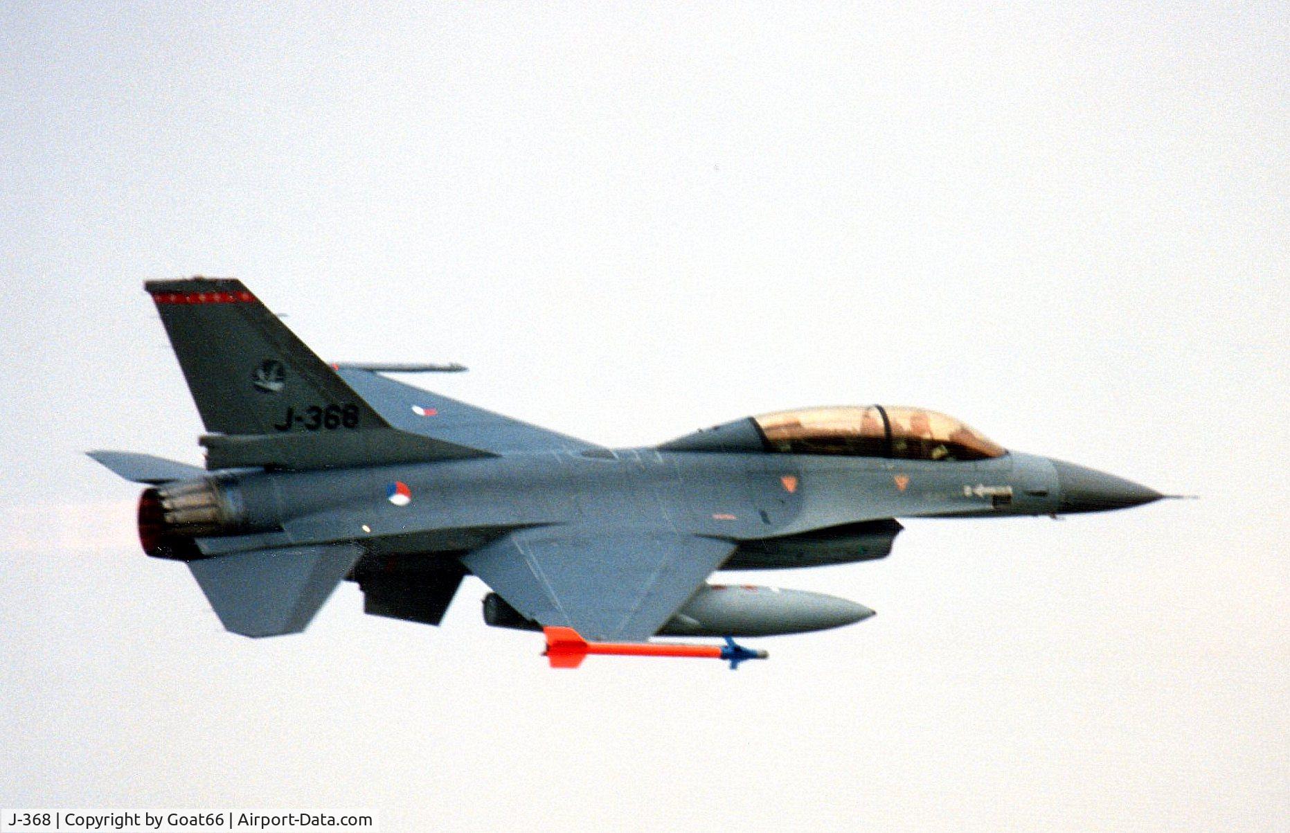 J-368, 1986 Fokker F-16B Fighting Falcon C/N 6E-31, At IAT 89, wearing the short-livedtail emblem referred to in Joop's photo