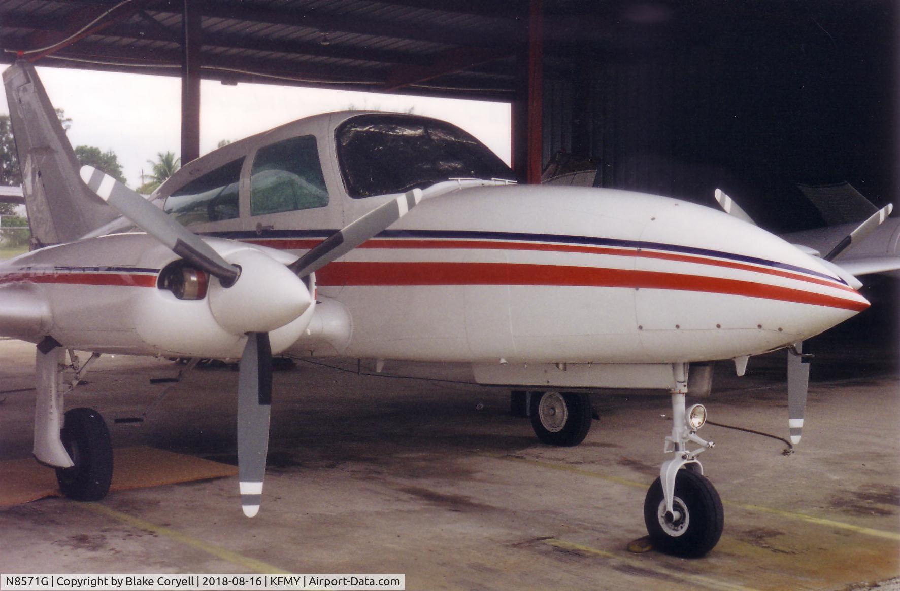N8571G, 1977 Cessna 310R C/N 310R0937, 1977 Cessna 310R
