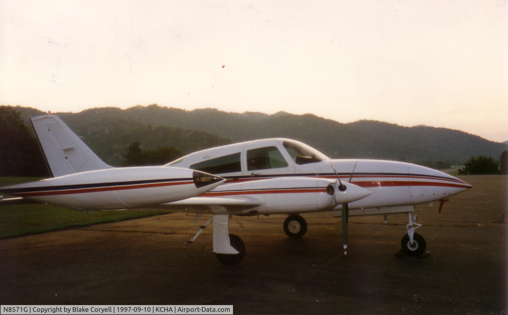 N8571G, 1977 Cessna 310R C/N 310R0937, flight to Tennessee