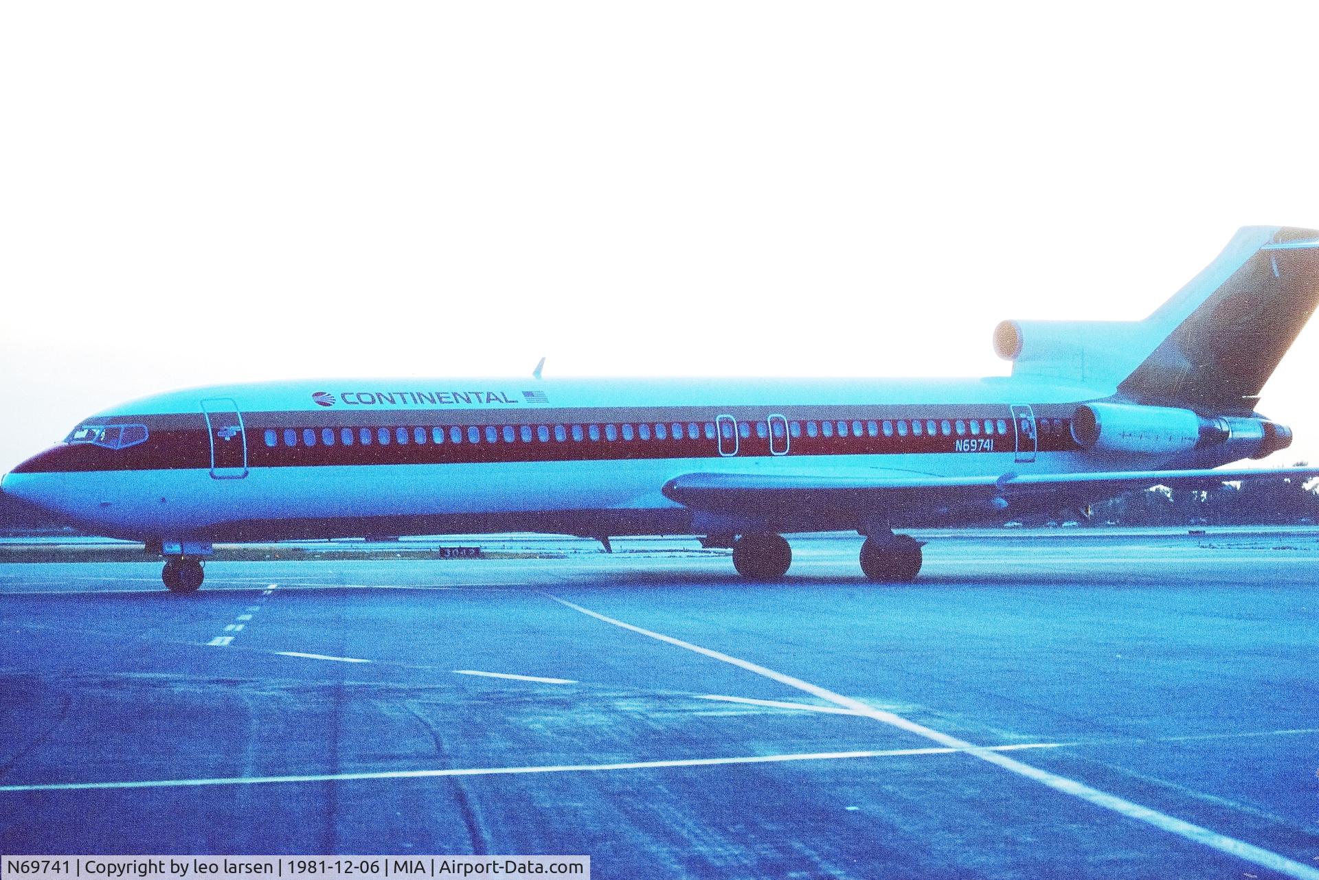 N69741, 1980 Boeing 727-224 C/N 22250, Miami 6.12.1981