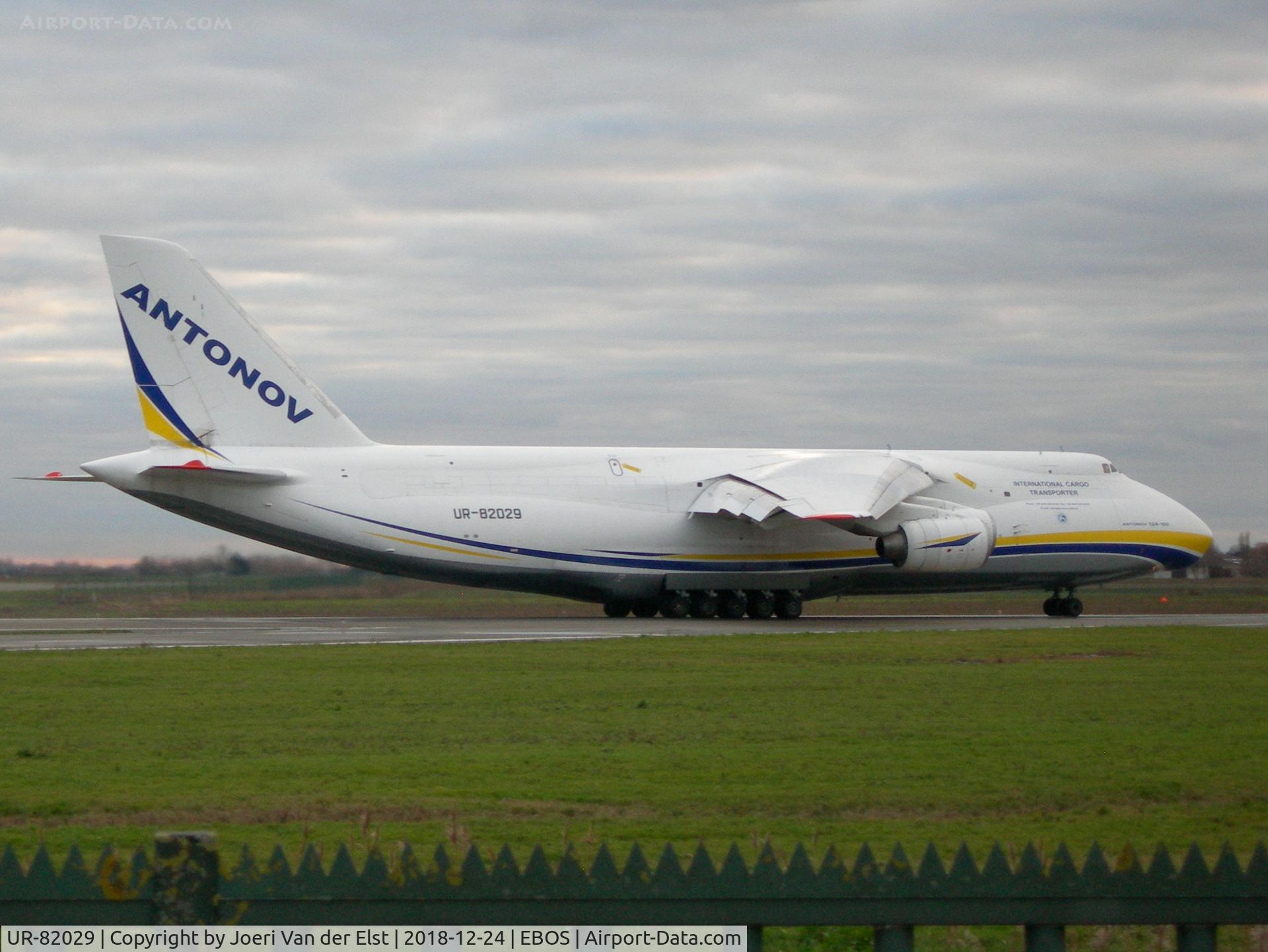 UR-82029, 1991 Antonov An-124-100 Ruslan C/N 19530502630/0210, Take-off rwy26