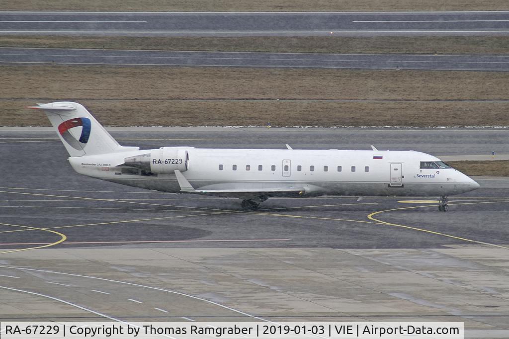 RA-67229, 2000 Canadair CRJ-200LR (CL-600-2B19) C/N 7403, Severstal Canadair Regionaljet