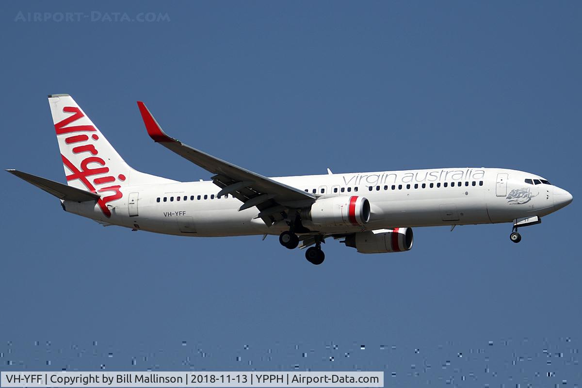 VH-YFF, 2011 Boeing 737-8FE C/N 40994, ARRIVING