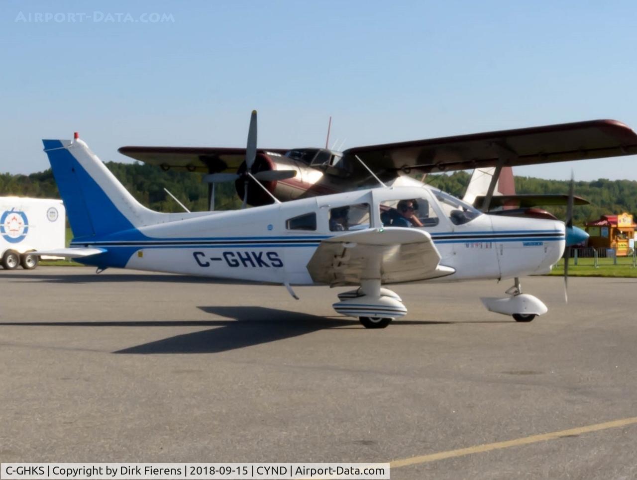 C-GHKS, 1975 Piper PA-28-151 Cherokee Warrior C/N 287515005, Taxing towards parking ramp