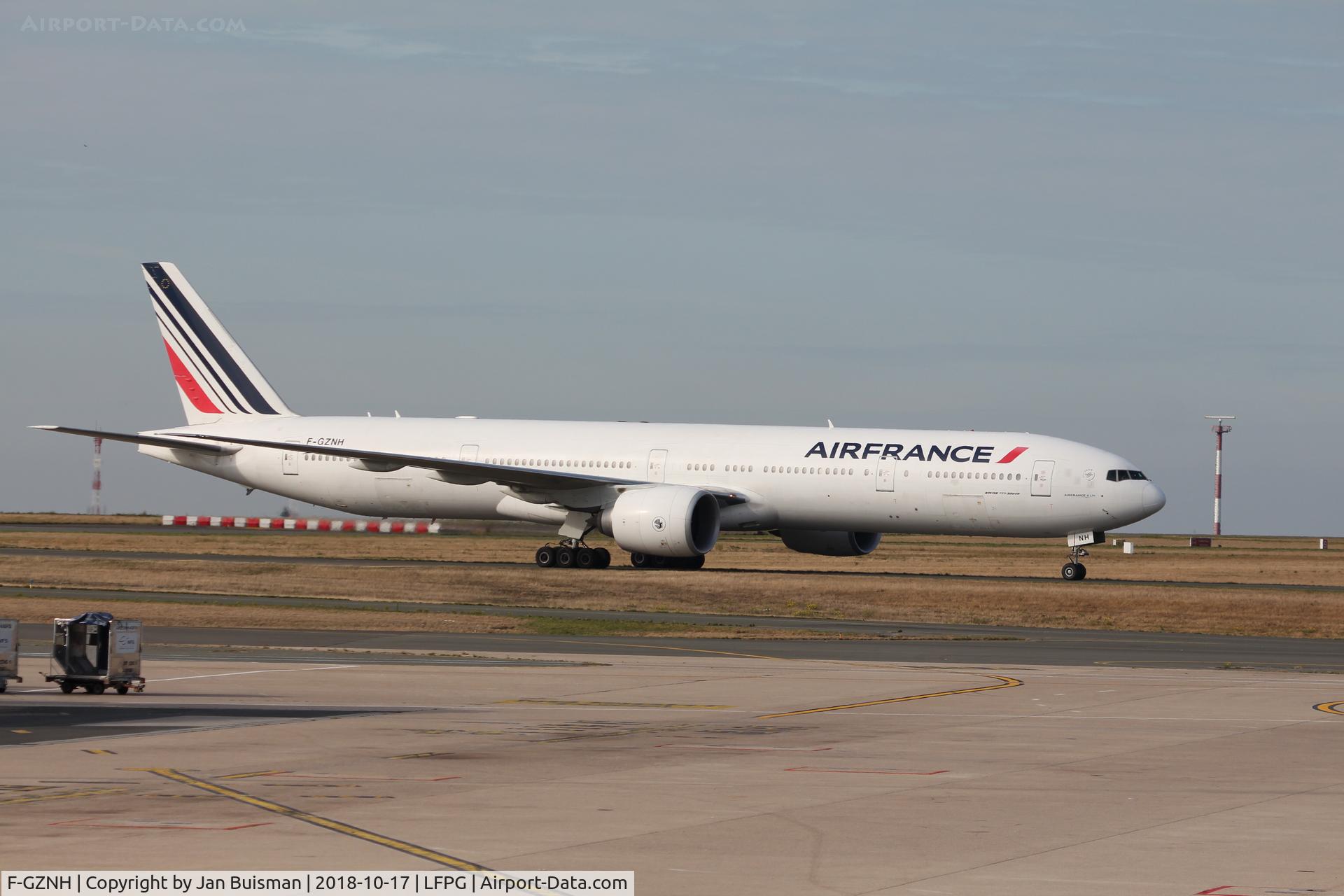 F-GZNH, 2010 Boeing 777-328/ER C/N 35544, Air France