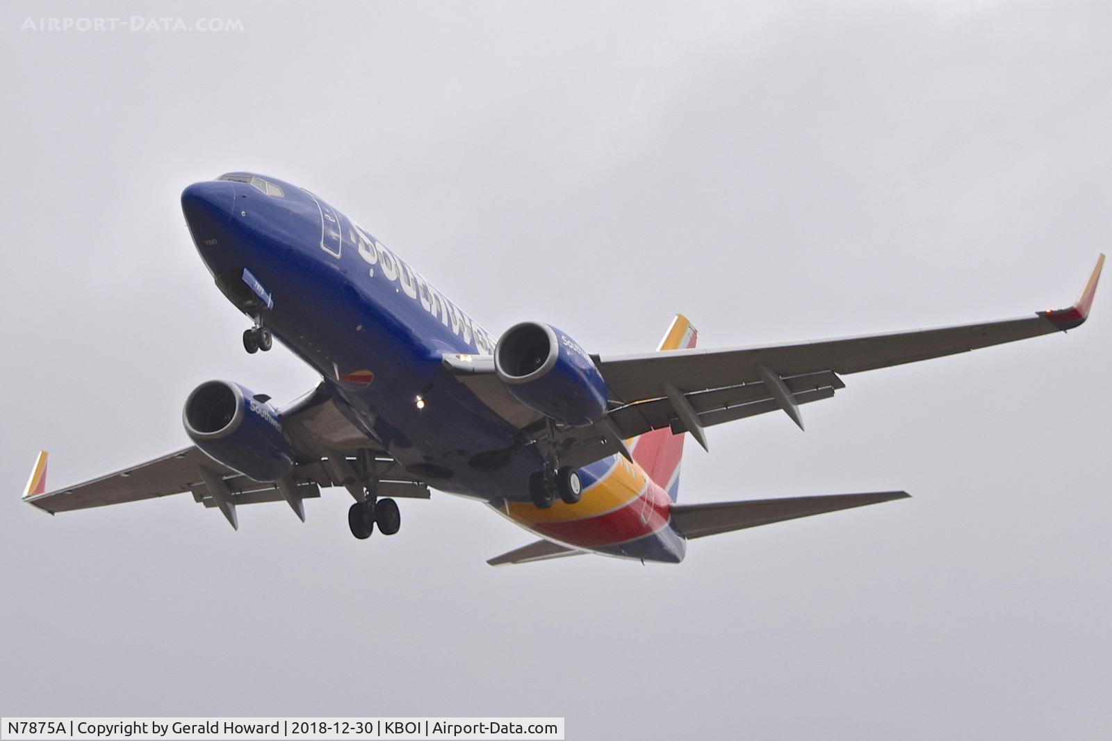 N7875A, 2004 Boeing 737-7Q8 C/N 29354, Approach to RWY 28R.