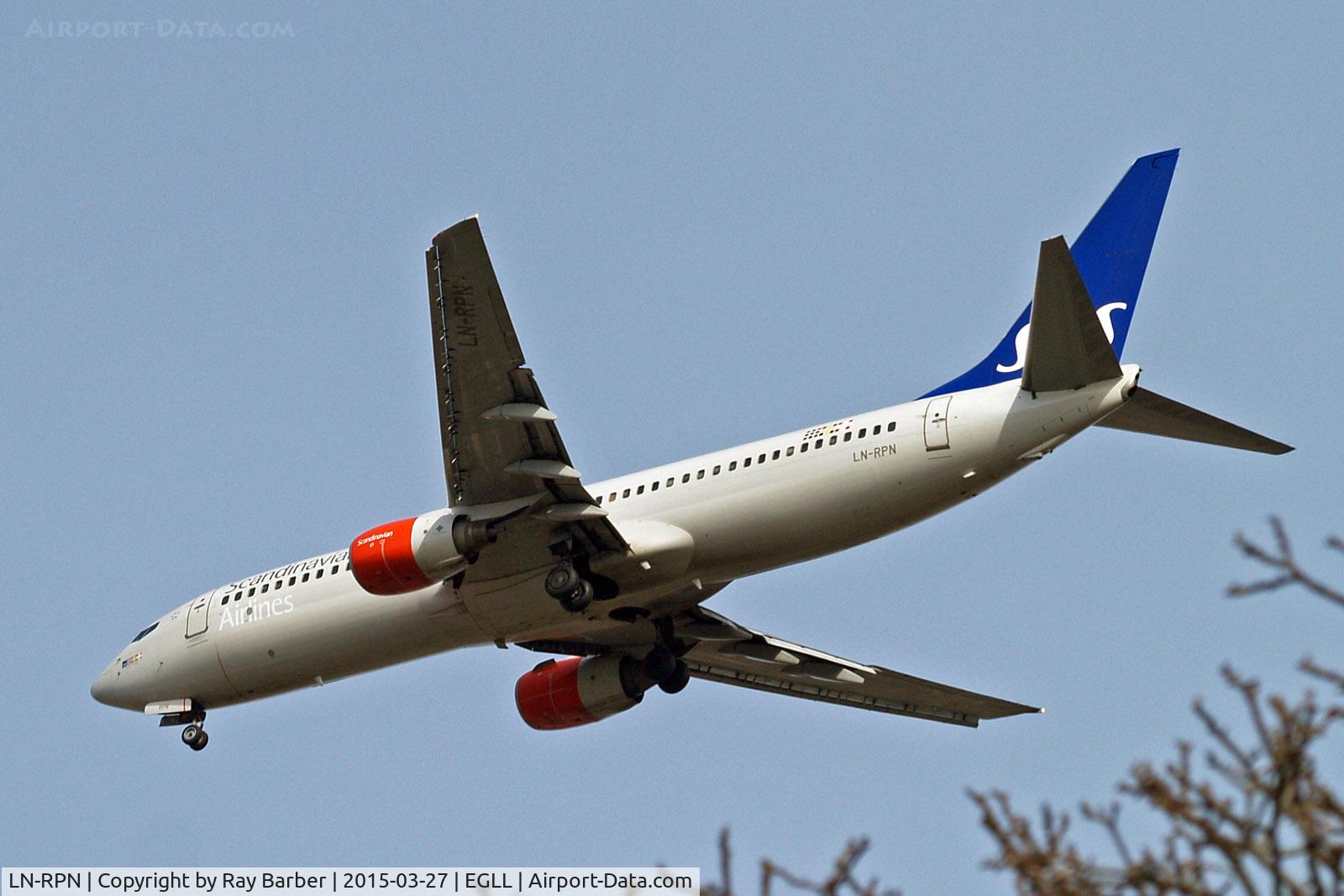 LN-RPN, 2000 Boeing 737-883 C/N 30470, LN-RPN   Boeing 737-883 [30470] (SAS Scandinavian Airlines) Home~G 27/03/2015. On approach 27R.