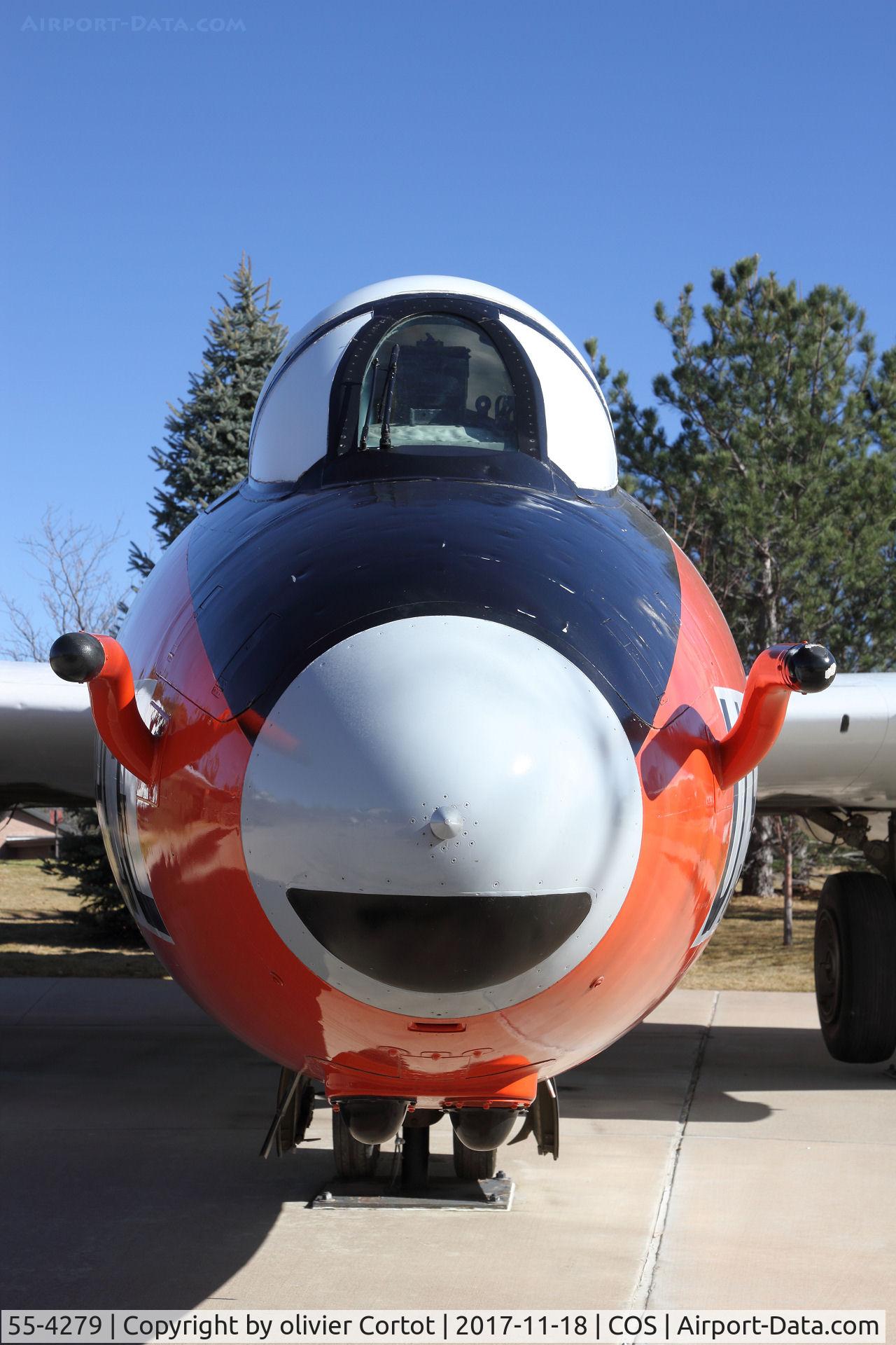 55-4279, 1955 Martin EB-57E Canberra C/N 381, the nose