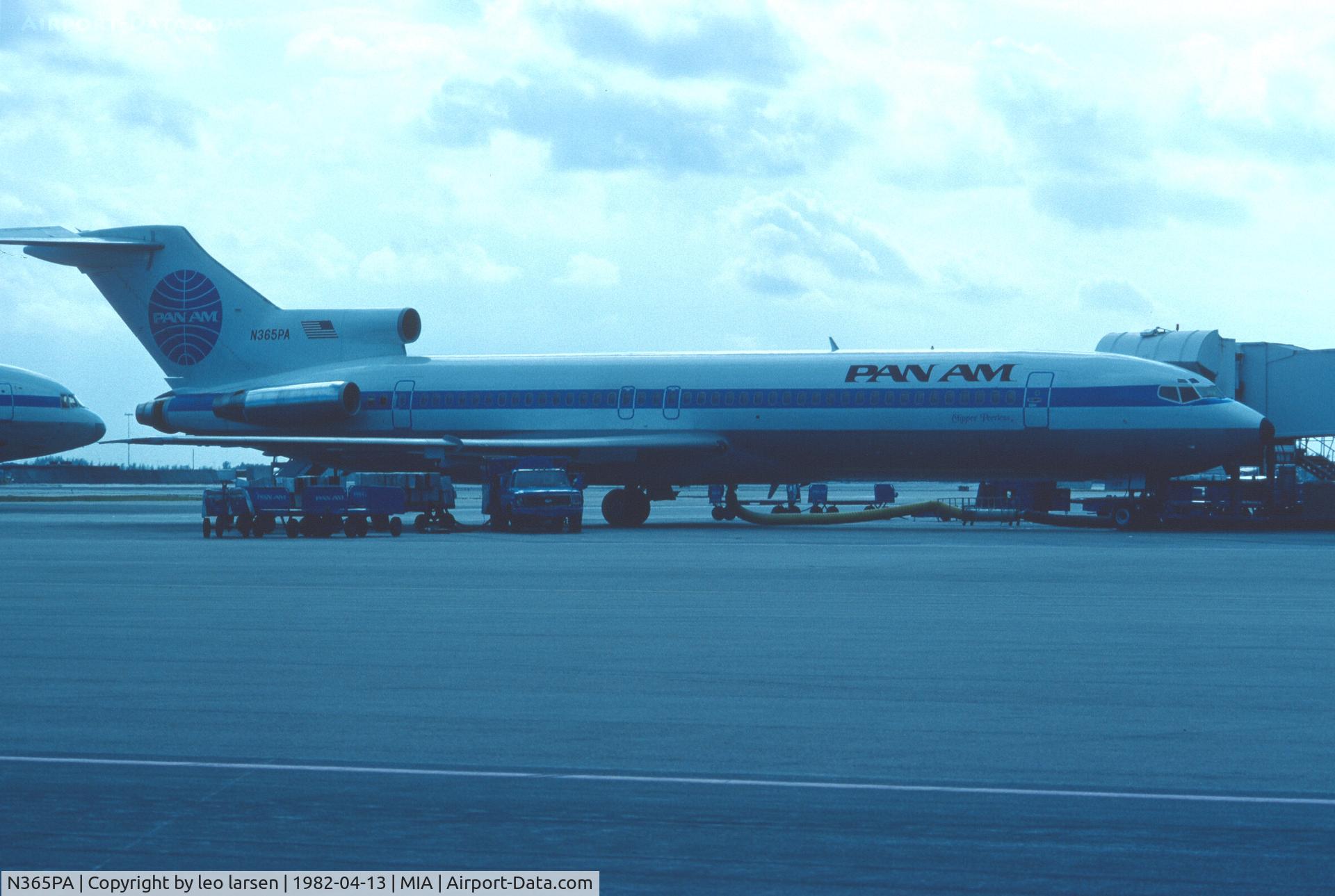 N365PA, 1981 Boeing 727-221 C/N 22537, Miami 13.4.1982