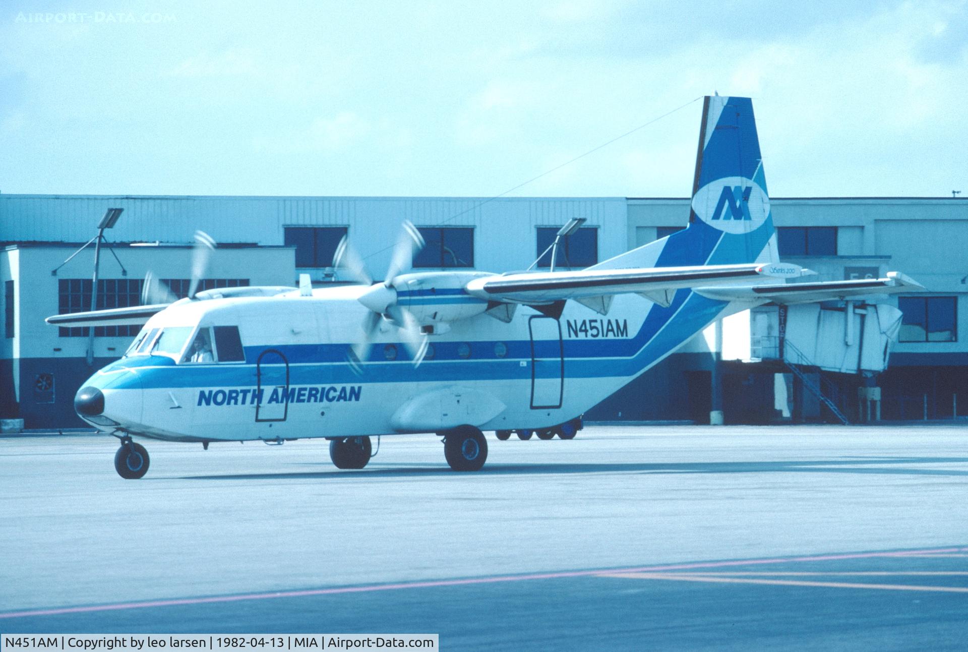 N451AM, 1980 CASA 212-200 C/N 165, Miami 13.4.1982