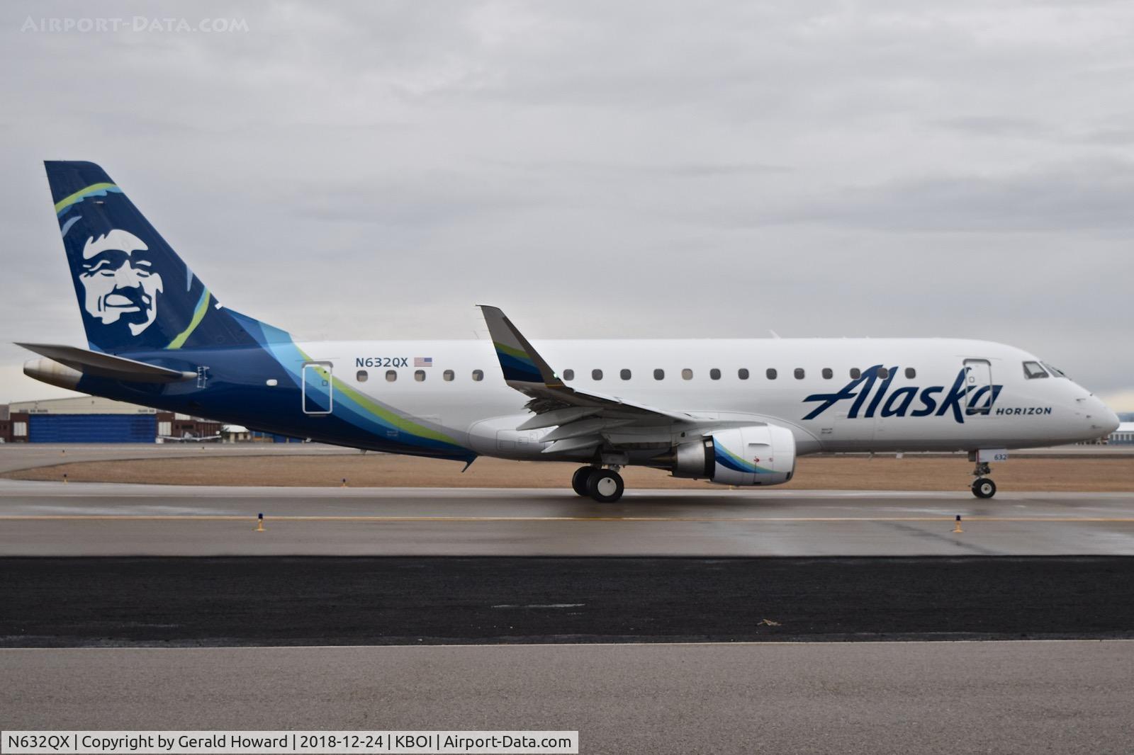 N632QX, 2018 Embraer 175LR (ERJ-170-200LR) C/N 17000718, Taxiing on Alpha to the Gate.