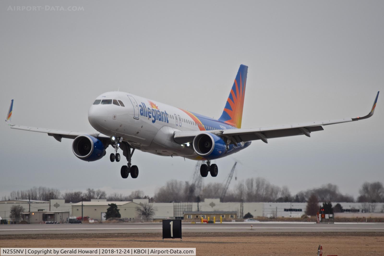 N255NV, 2017 Airbus A320-214 C/N 7989, Landing RWY 10L.