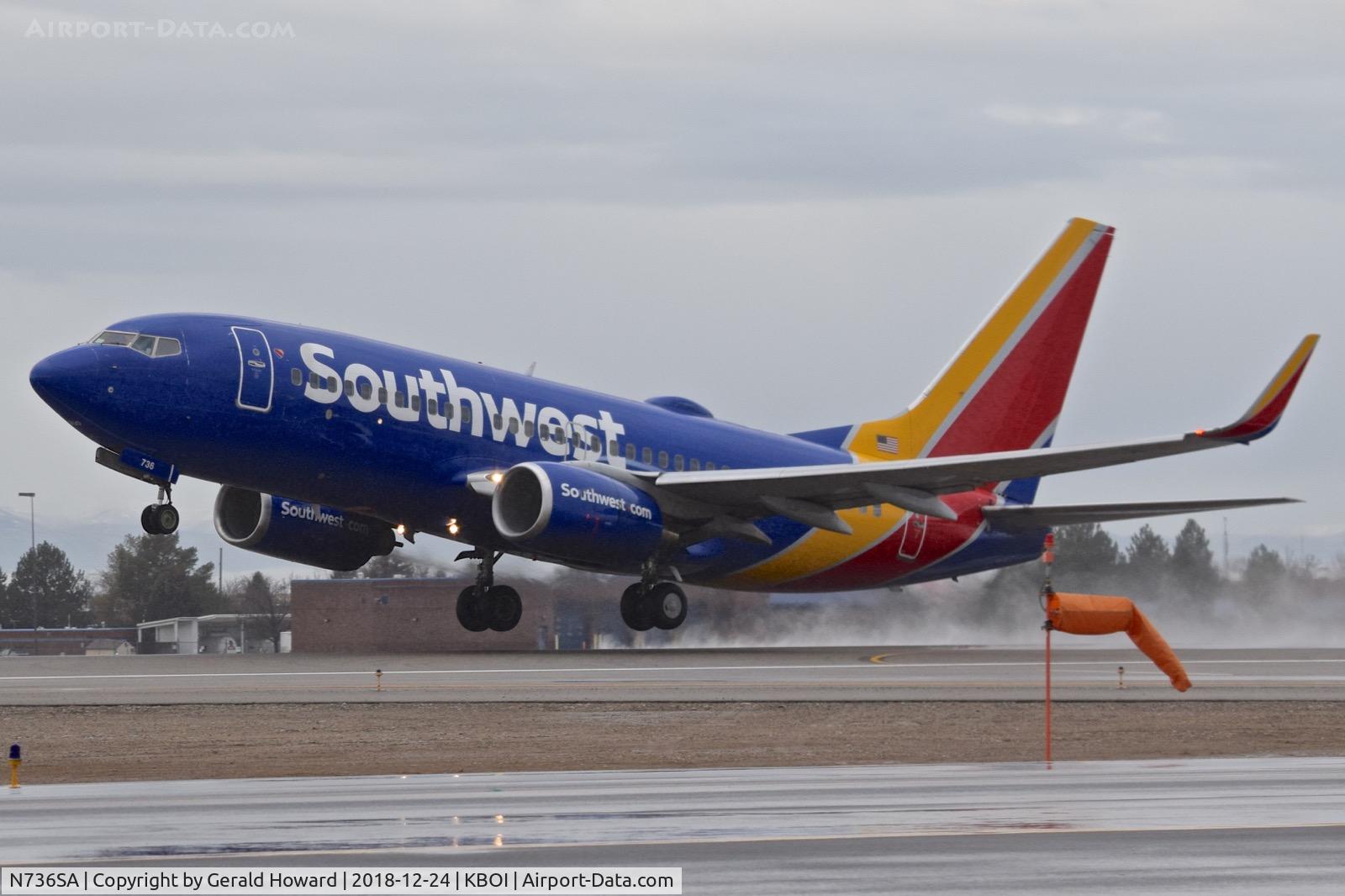 N736SA, 1999 Boeing 737-7H4 C/N 27868, Take off from RWY 10L.
