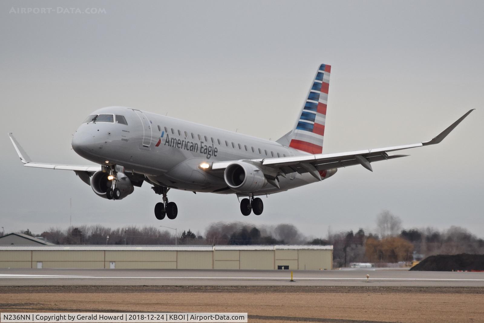 N236NN, 2016 Embraer 175LR (ERJ-170-200LR) C/N 17000572, Landing RWY 10L.