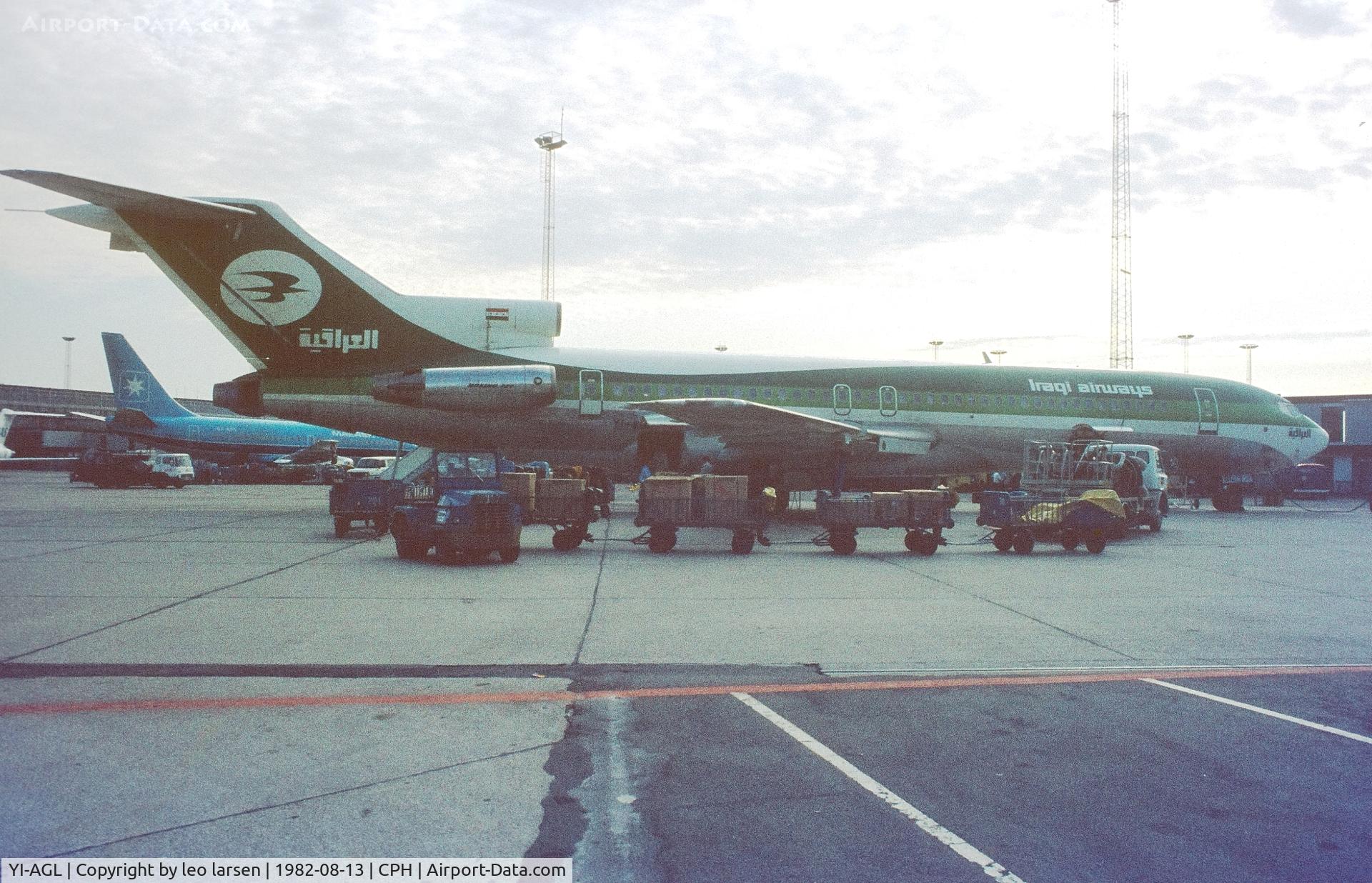 YI-AGL, 1976 Boeing 727-270 C/N 21198, Copenhagen 13.8.1982