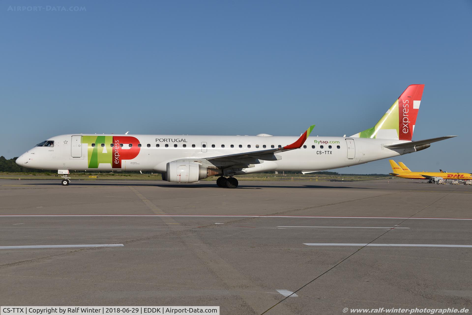 CS-TTX, 2011 Embraer 195LR (ERJ-190-200LR) C/N 19000429, Embraer ERJ-195AR 190-200IGW - NI PGA Portugalia opf TAP Express 'Porto' - 19000429 - CS-TTX - 29.06.2018 - CGN