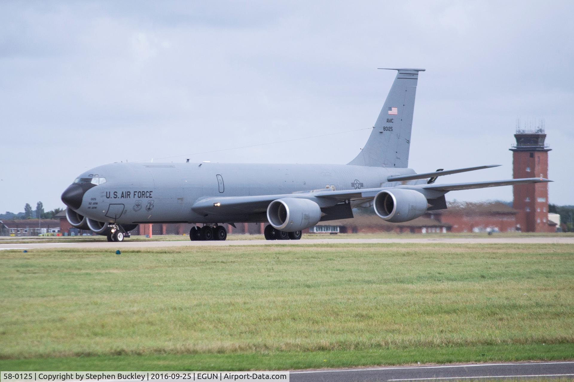 58-0125, 1958 Boeing KC-135T Stratotanker C/N 17870, KC-135T 58-0125 arrives at RAF Mildenhall 25-9-16