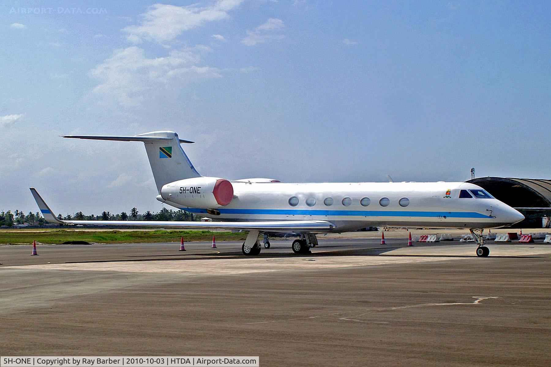 5H-ONE, 2003 Gulfstream Aerospace GV-SP (G550) C/N 5030, 5H-ONE   Gulfstream G550 [5030] (Government of Tanzania) Dar Es Salaam~5H 03/10/2010