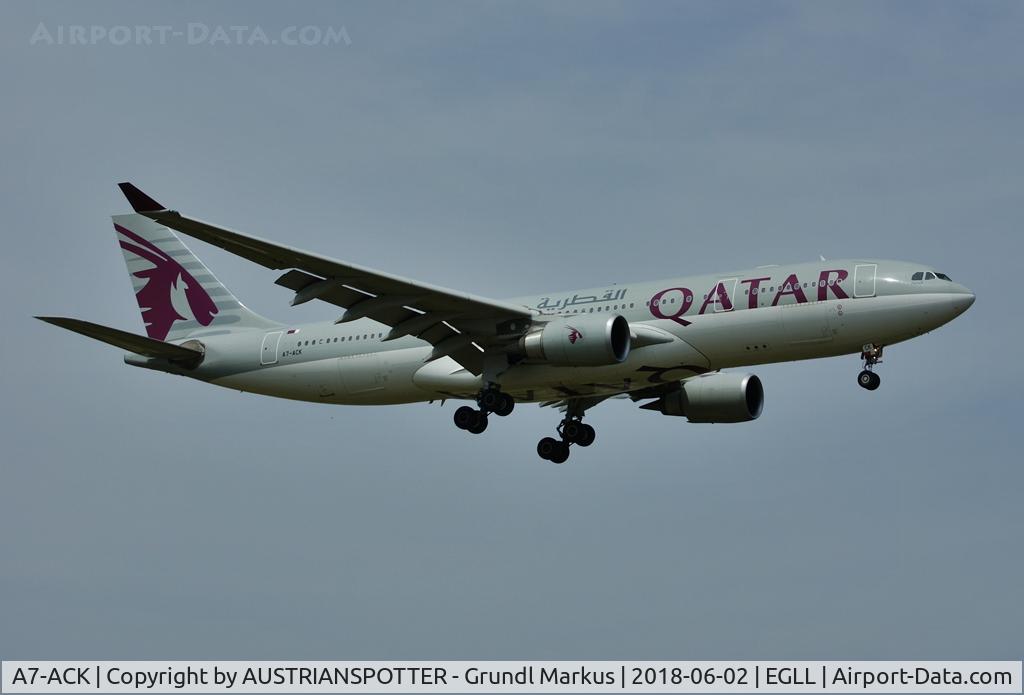 A7-ACK, 2006 Airbus A330-202 C/N 792, London Heathrow :-)