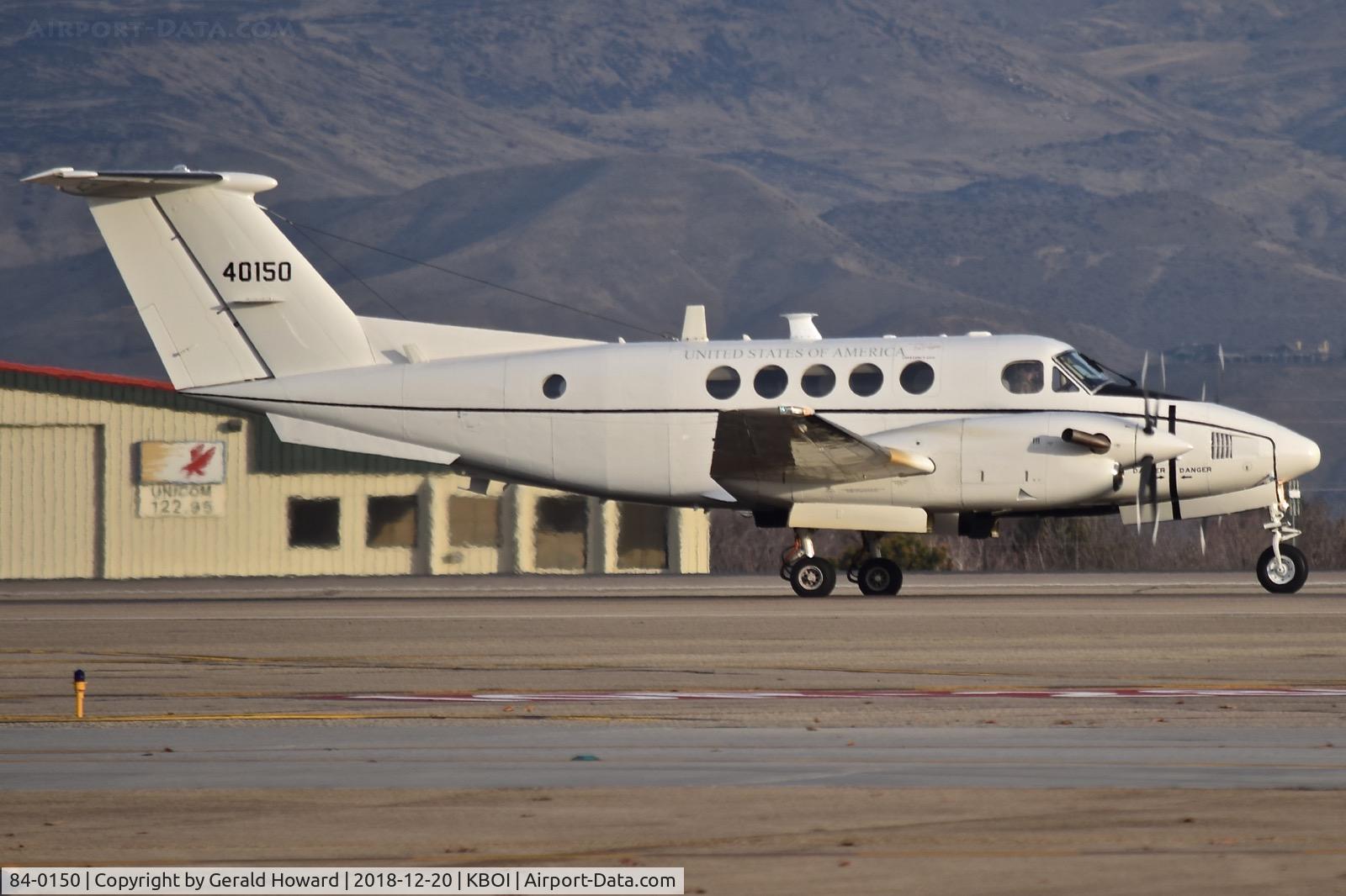84-0150, Beech C-12F Huron C/N BL-080, Take off roll on RWY 10R.