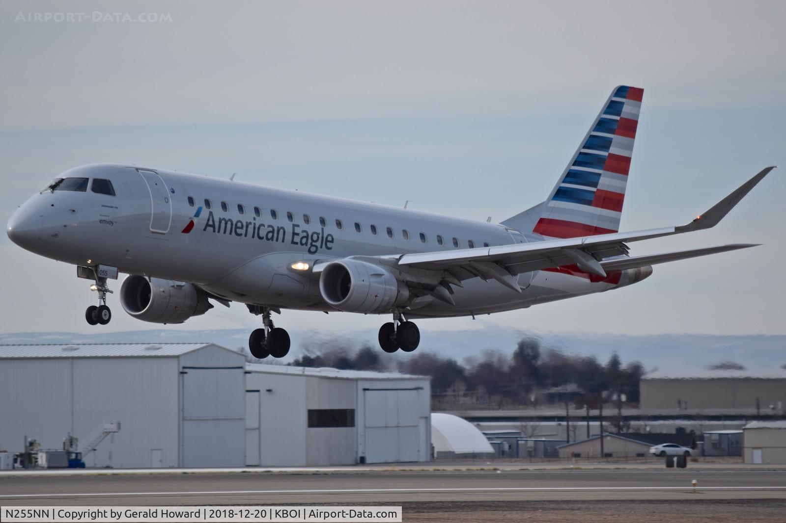 N255NN, 2017 Embraer 175LR (ERJ-170-200LR) C/N 17000664, Landing RWY 10L.
