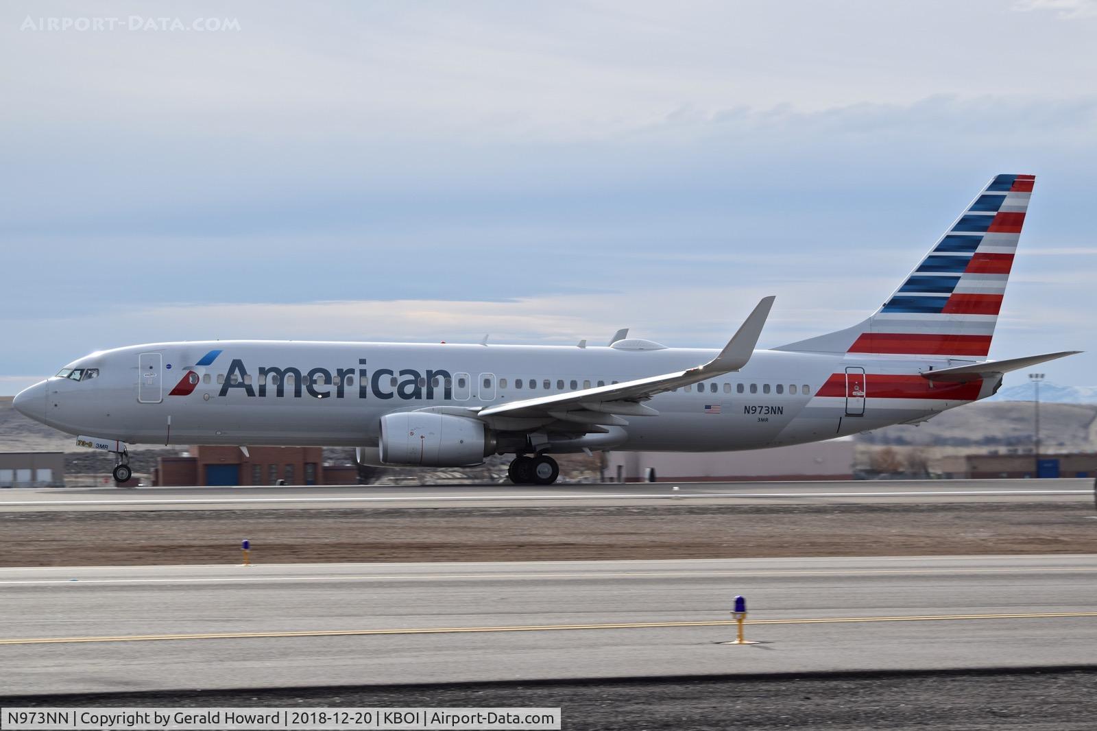 N973NN, 2015 Boeing 737-823 C/N 31219, Tale off run on RWY 10L.