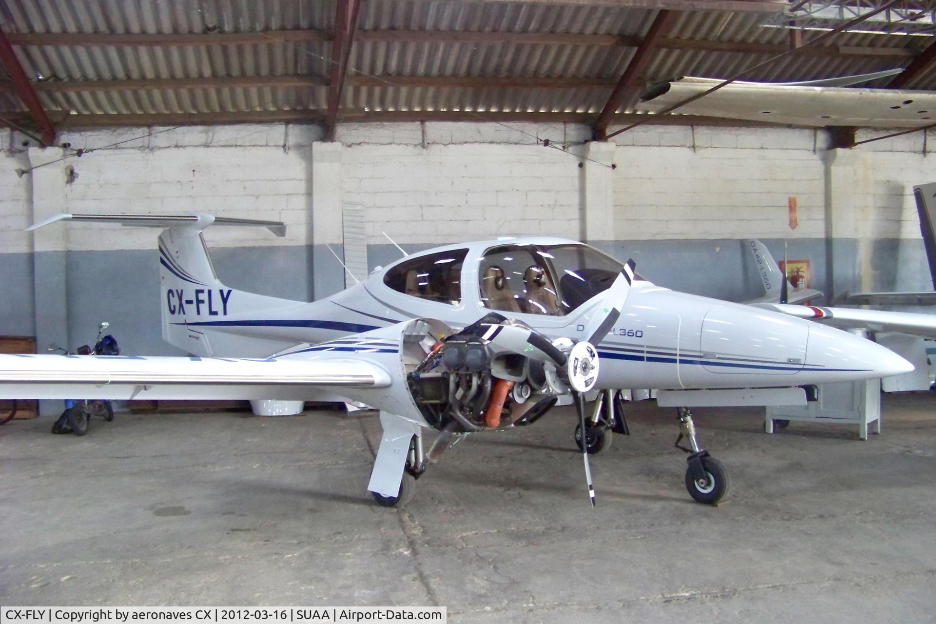 CX-FLY, Diamond DA-42 Twin Star Twin Star C/N 42.090, Registrado en 03/2012 y vendido a EEUU como N429TP en 07/2014.