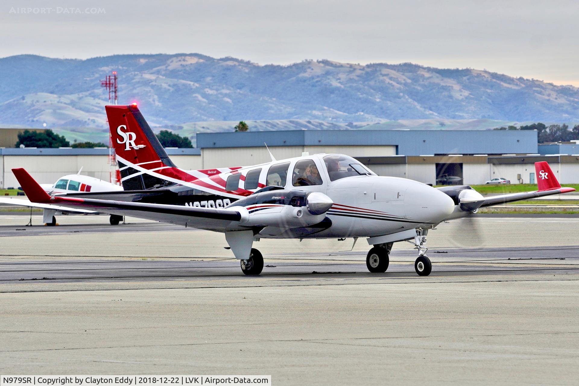 N979SR, 2015 Beechcraft G58 Baron C/N TH-2435, Livermore Airport California 2018.