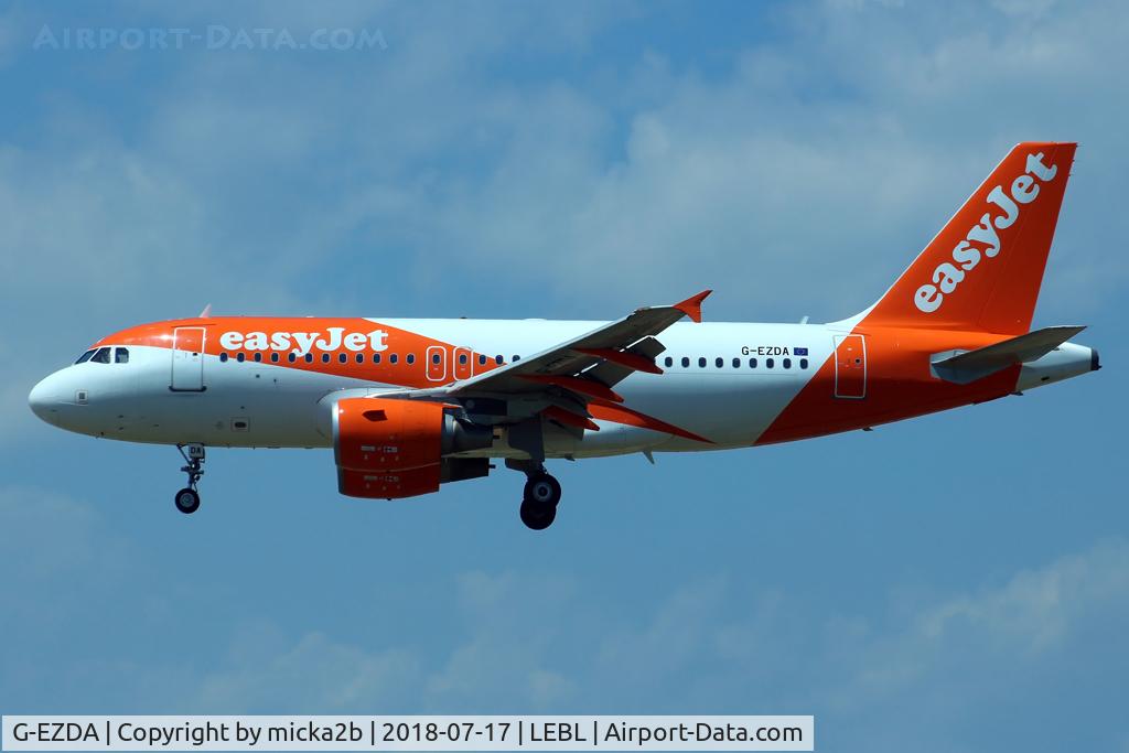 G-EZDA, 2008 Airbus A319-111 C/N 3413, Landing new livery