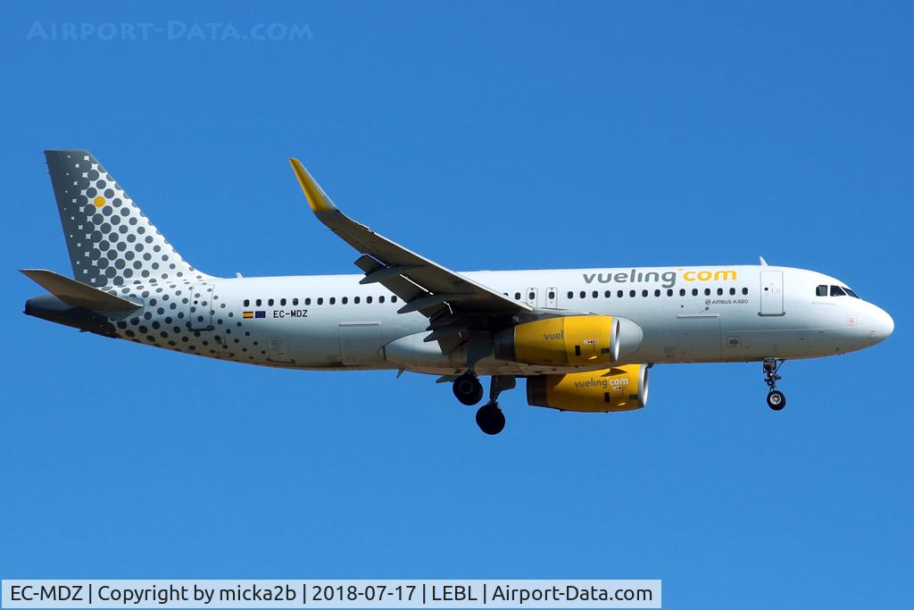 EC-MDZ, 2014 Airbus A320-232 C/N 6377, Landing