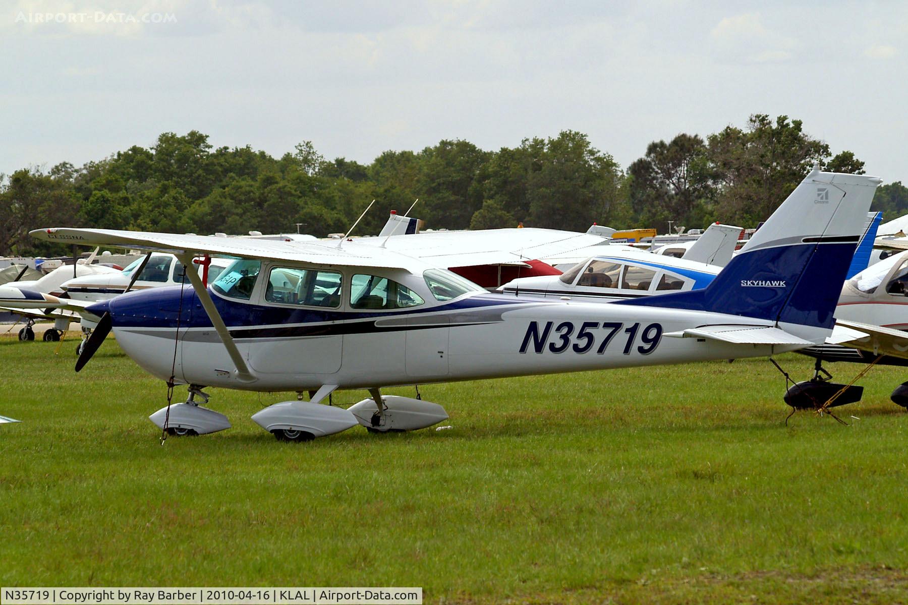 N35719, 1968 Cessna 172I C/N 17256932, N35719   Cessna 172I Skyhawk [172-56932] Lakeland-Linder~N 16/04/2010