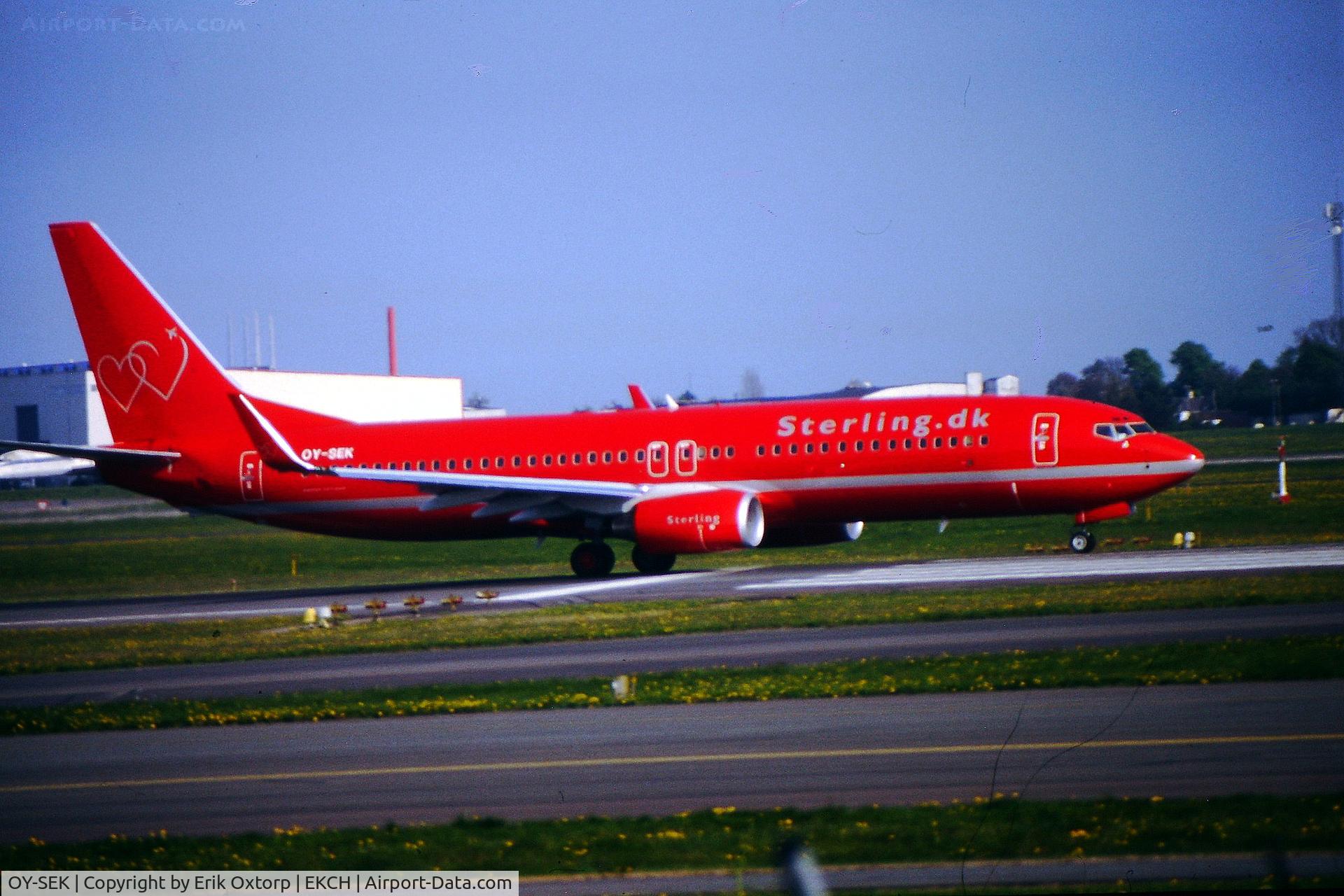 OY-SEK, 2004 Boeing 737-86Q C/N 30292, OY-SEK taking off rw 22R