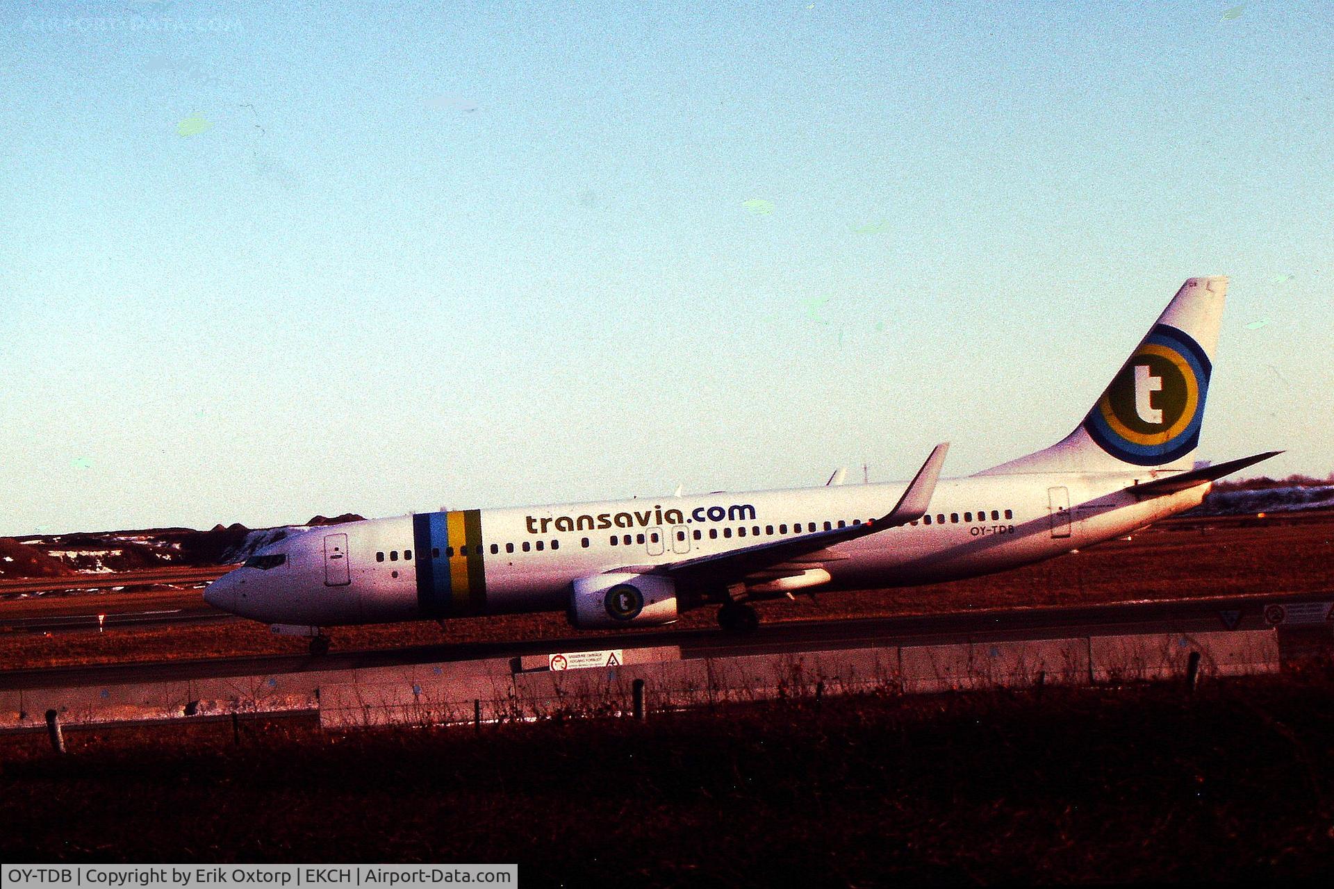 OY-TDB, 2002 Boeing 737-8K2 C/N 30650, OY-TDB landed rw 04L