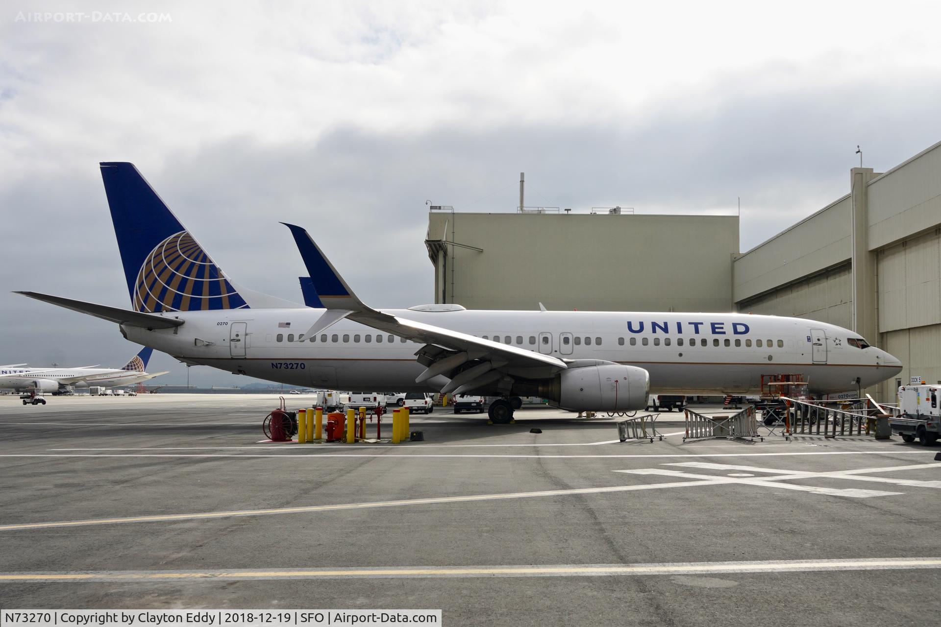 N73270, 2001 Boeing 737-824 C/N 31632, SFO 2018.