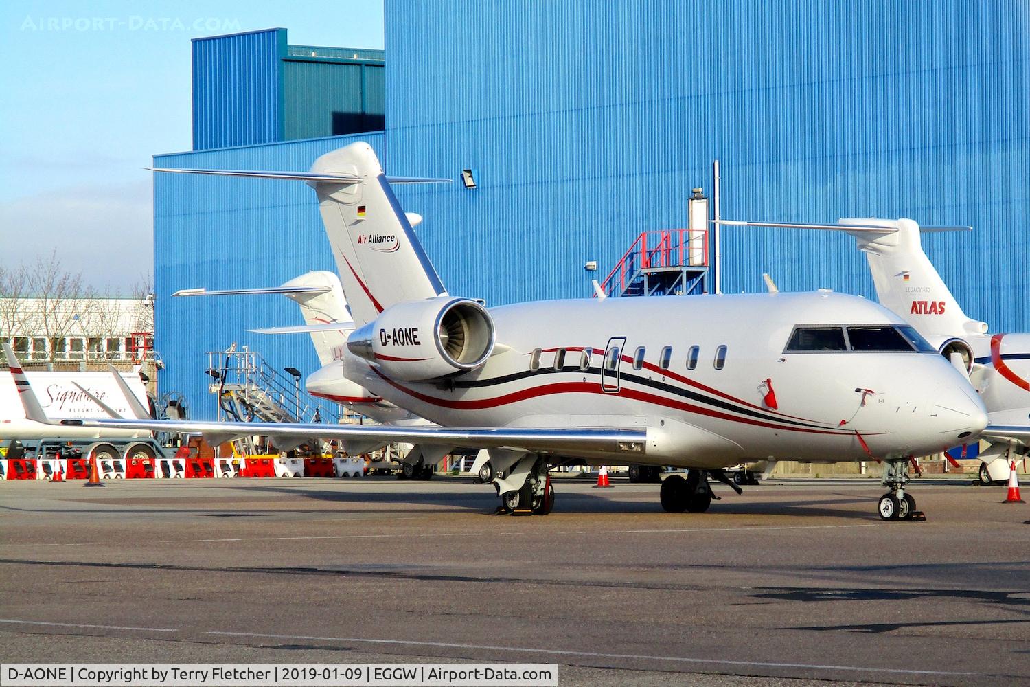 D-AONE, 1999 Bombardier Challenger 604 (CL-600-2B16) C/N 5430, at Luton