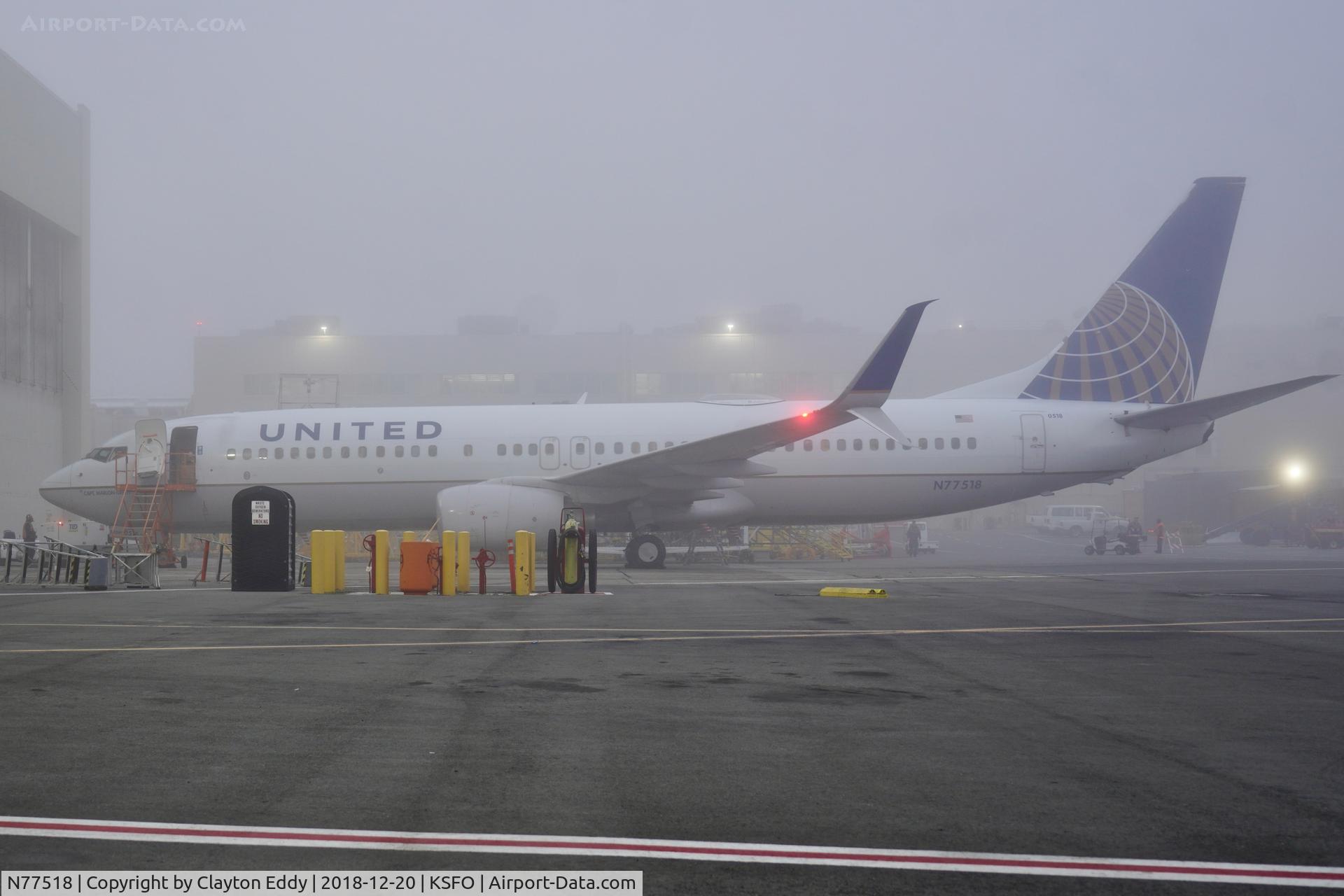 N77518, 2008 Boeing 737-824 C/N 31605, SFO 2018.