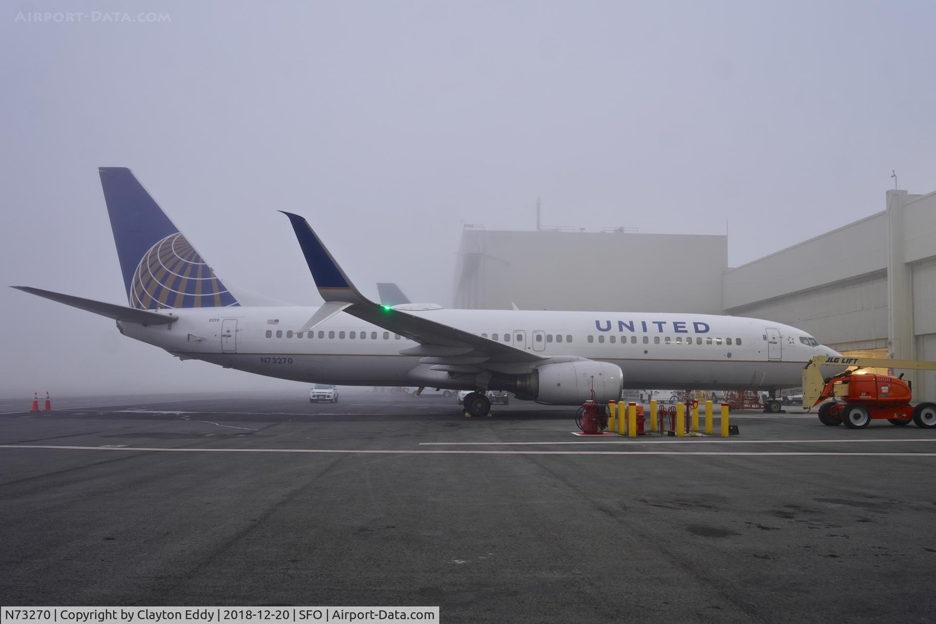 N73270, 2001 Boeing 737-824 C/N 31632, SFO 2018.