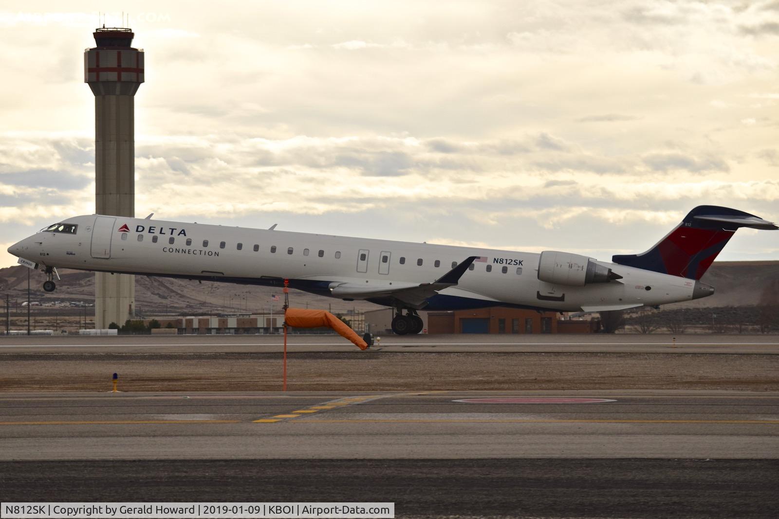 N812SK, 2006 Bombardier CRJ-900ER (CL-600-2D24) C/N 15098, Take off from RWY 10L