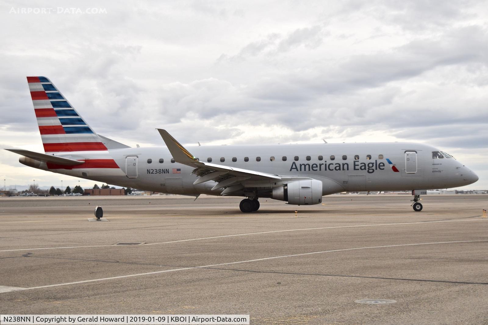 N238NN, 2016 Embraer 175LR (ERJ-170-200LR) C/N 17000584, Taxiing to the gate.